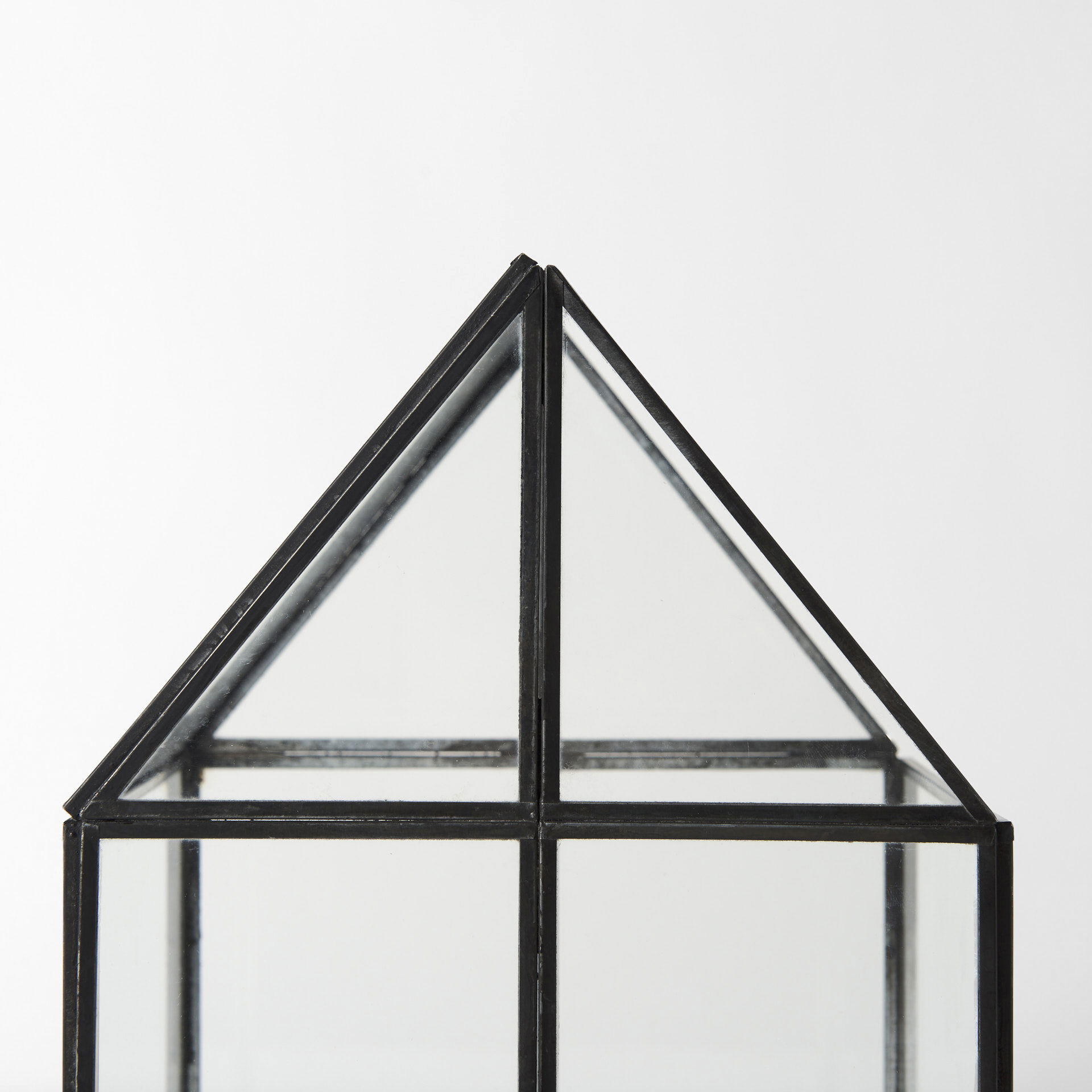 Sikes (Medium) 8L x 8W x 13H Hut Terrarium with Glass Base, Boxe by Mercana, 7.87" length x 7.87" width x 12.99" height View 9