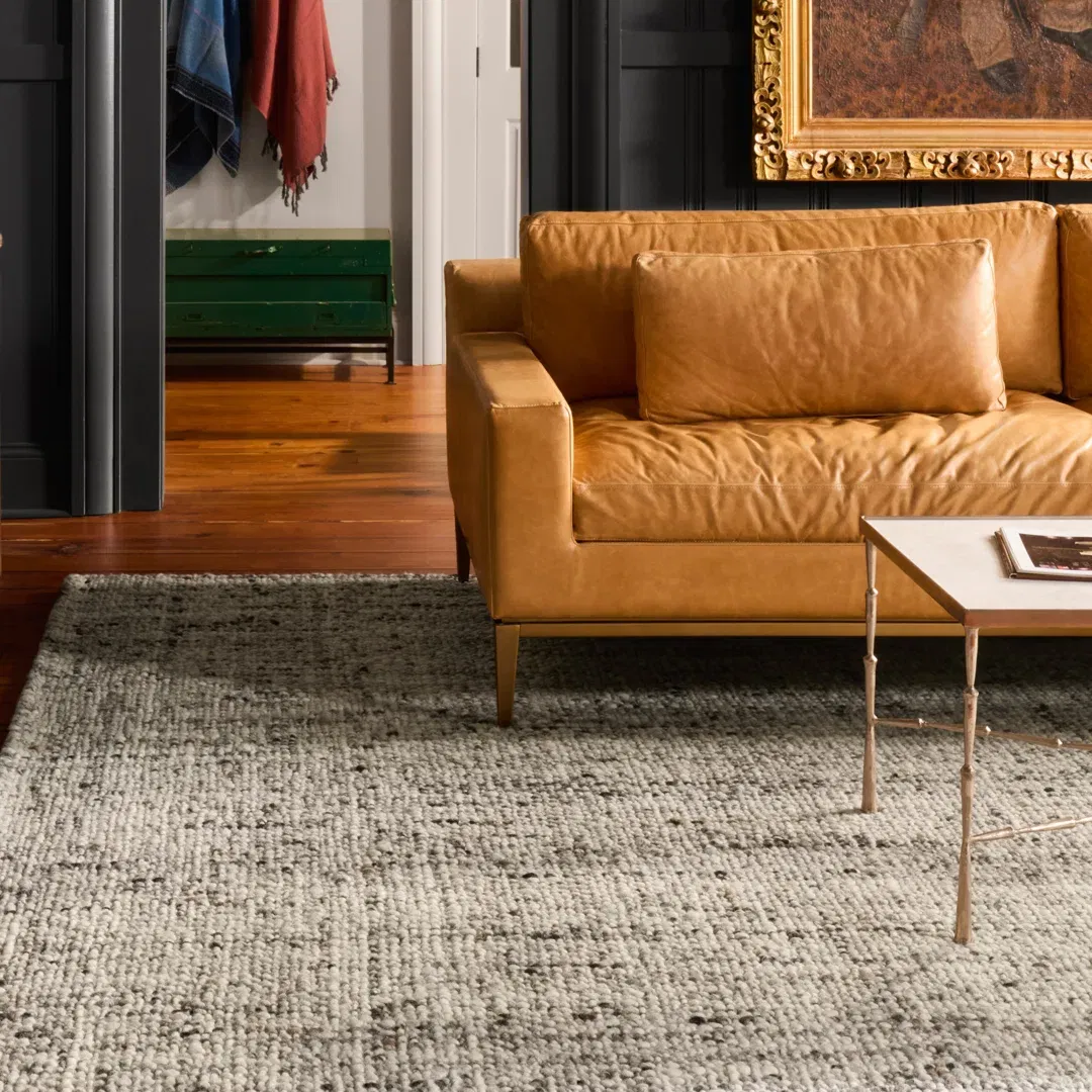 Coltrane Handmade Solid Gray/ Ivory Area Rug (5'X8') large image 