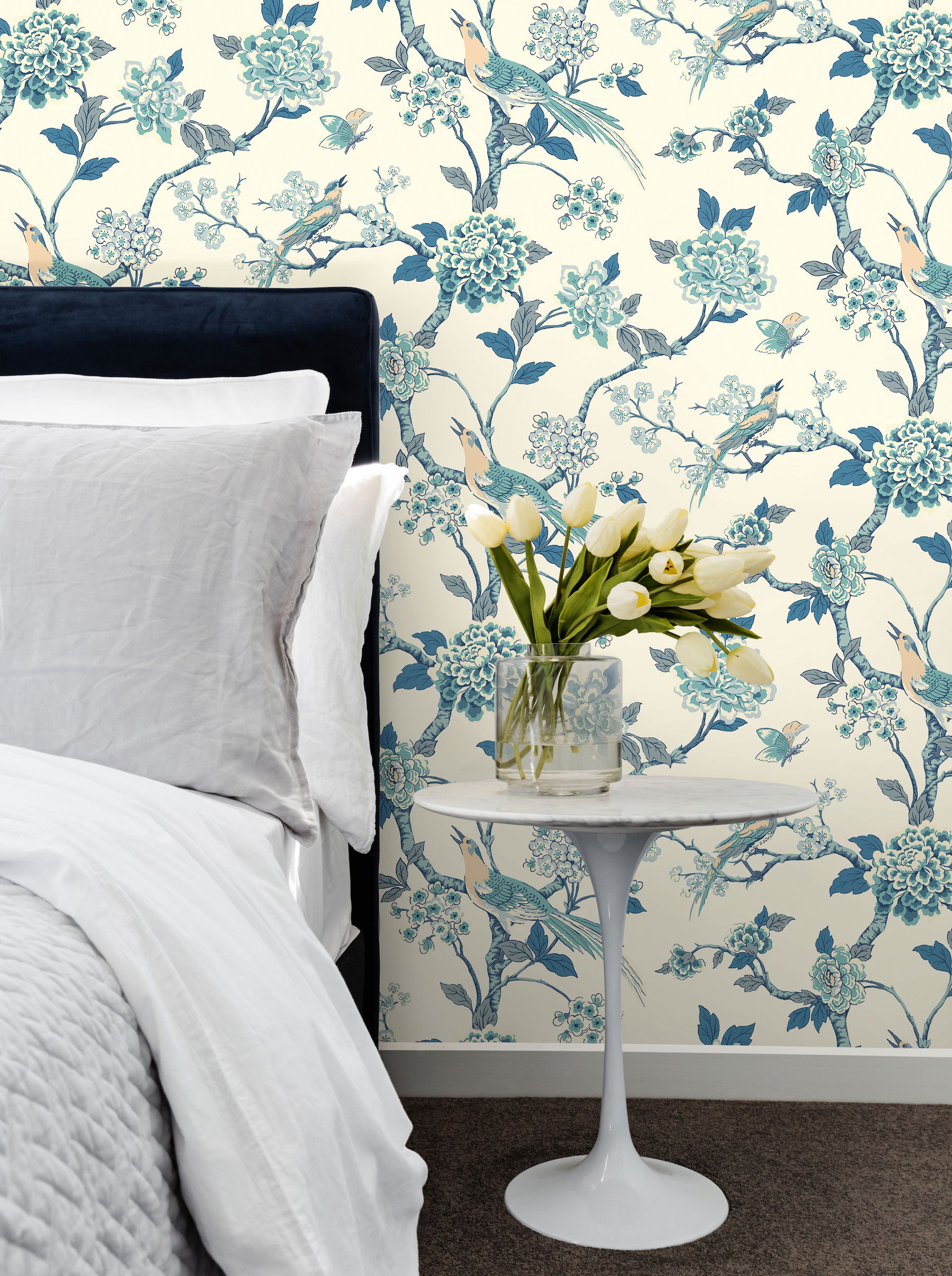 Fanciful Blue & White Wallpaper large image 