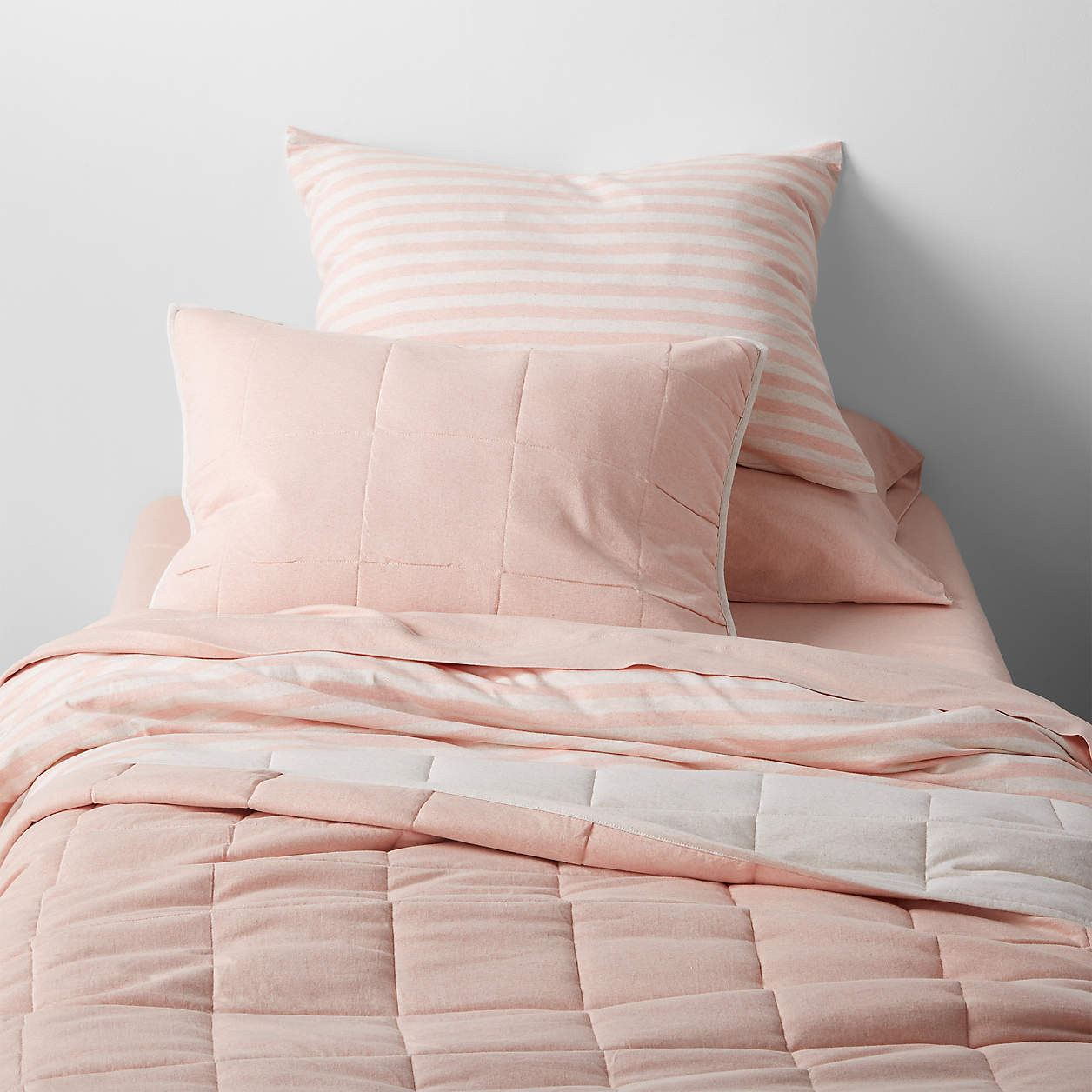 Online Designer Bedroom Comfy Tee Pink Reversible Organic Cotton Jersey Kids Twin Quilt