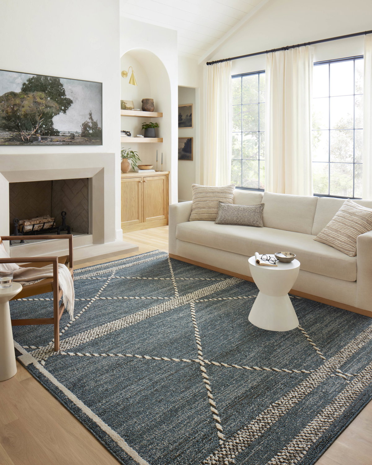 Loloi Fabian Rug, 1'6" length x 1'6" width View 2