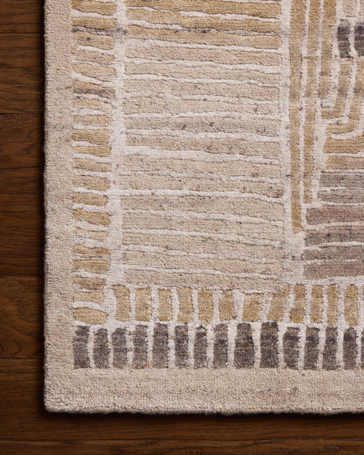 Loloi Nara Rug, 1'6" length x 1'6" width View 4
