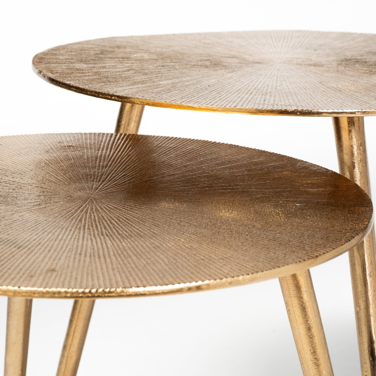 Reva I (Large) 24L x 24W Gold Round Top Cast Aluminum Accent Table, Side & End Table by Mercana, 24" length x 24" width x 21" height View 8