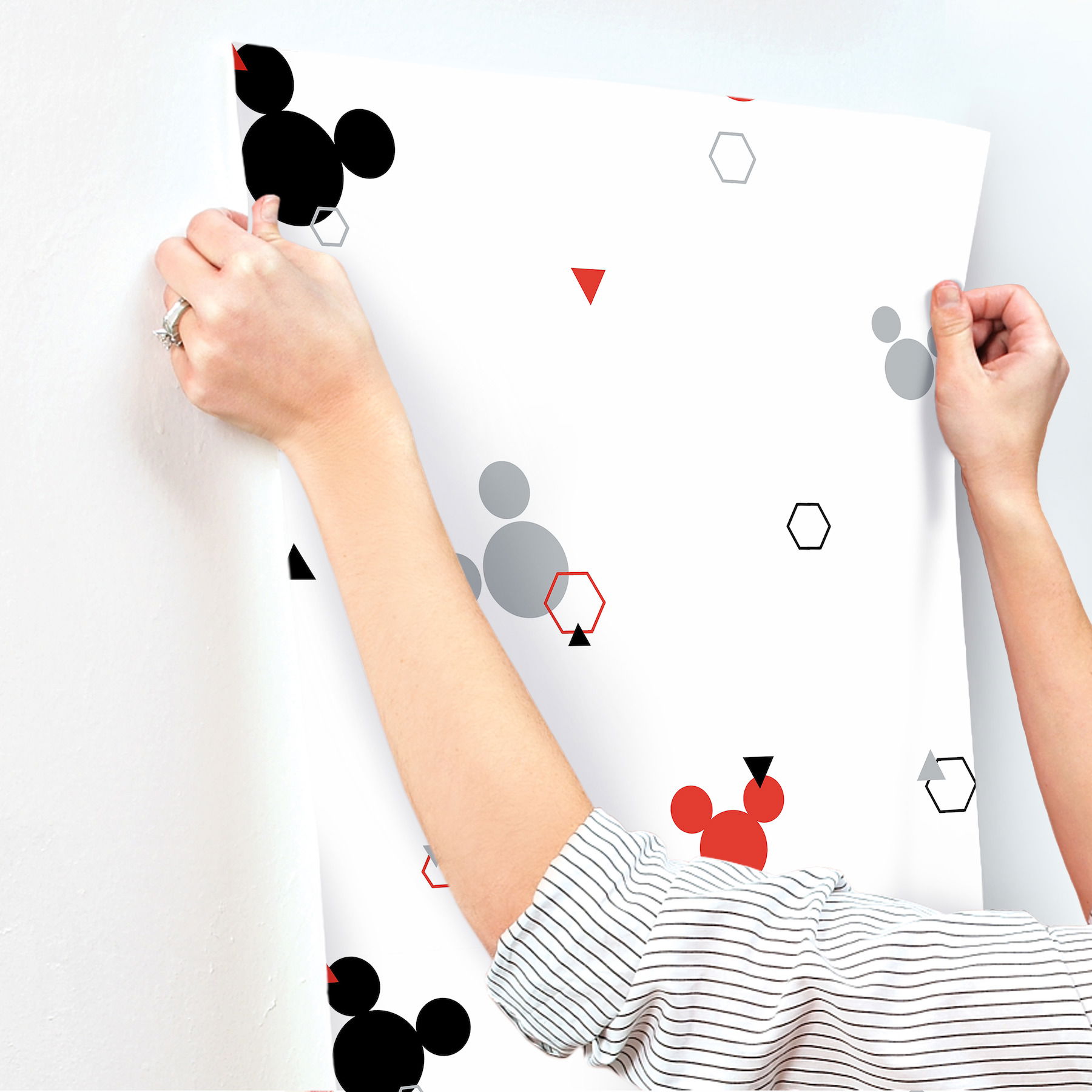 Disney Minnie Mouse Dots Red & Black Wallpaper large image 