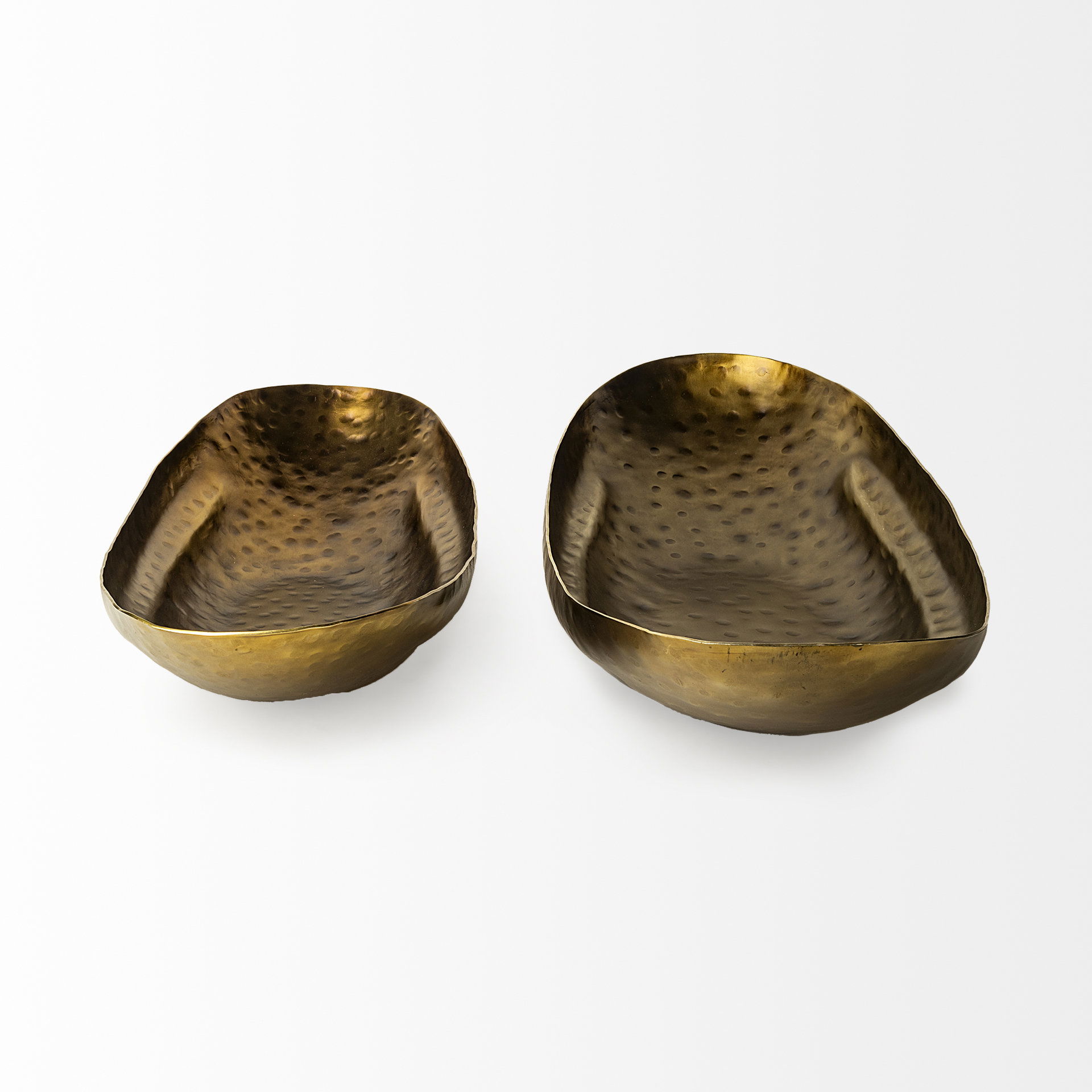 Karmen (Set of 2) Gold Hammered Oversized Bowls, Decorative Bowl by Mercana, 28.74" length x 11.81" width x 5.12" height View 4