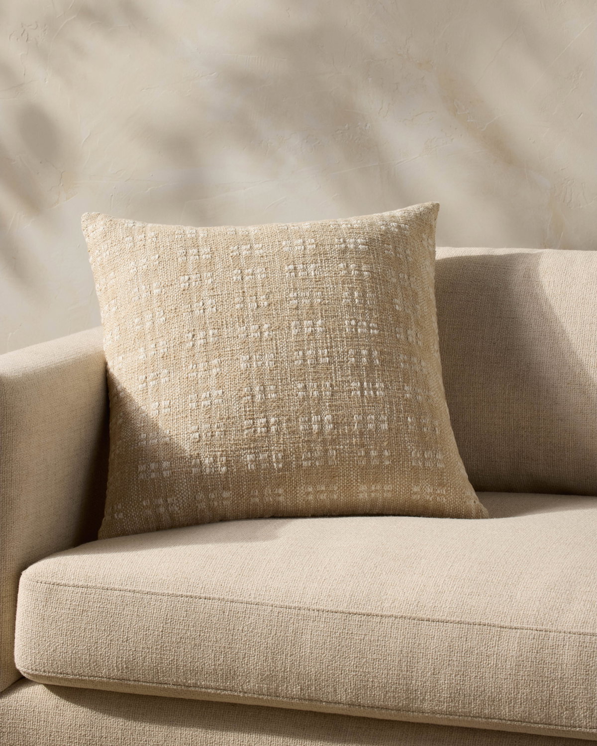 Magnolia Home by Joanna Gaines x Loloi Bryn Pillow, Decorative Pillow, 22" length x 22" width View 2