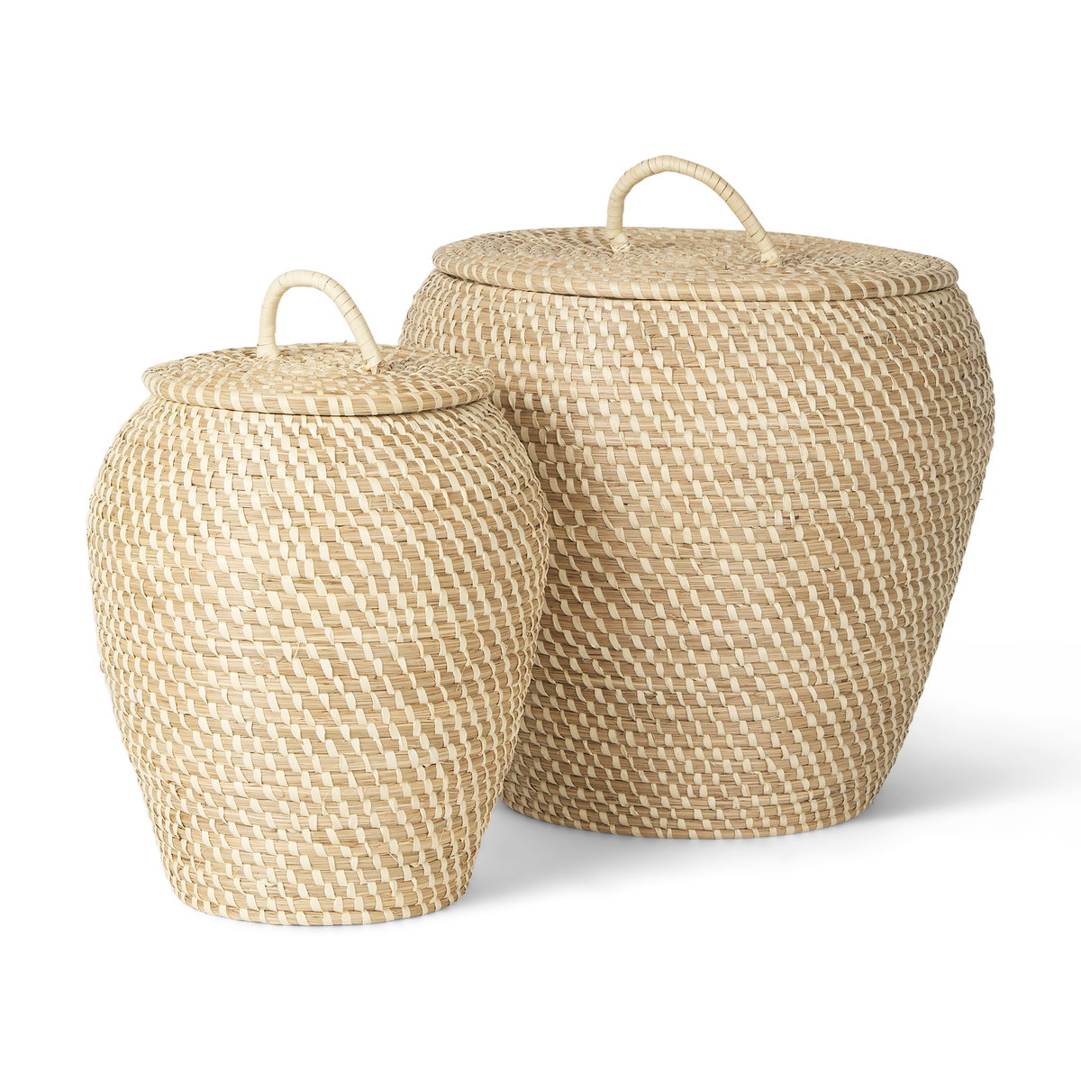Kalopa Set of 2 Seagrass Floor Baskets with Flat Handled Lid, Bins & Basket by Mercana, 13" length x 13" width x 15.7" height View 1