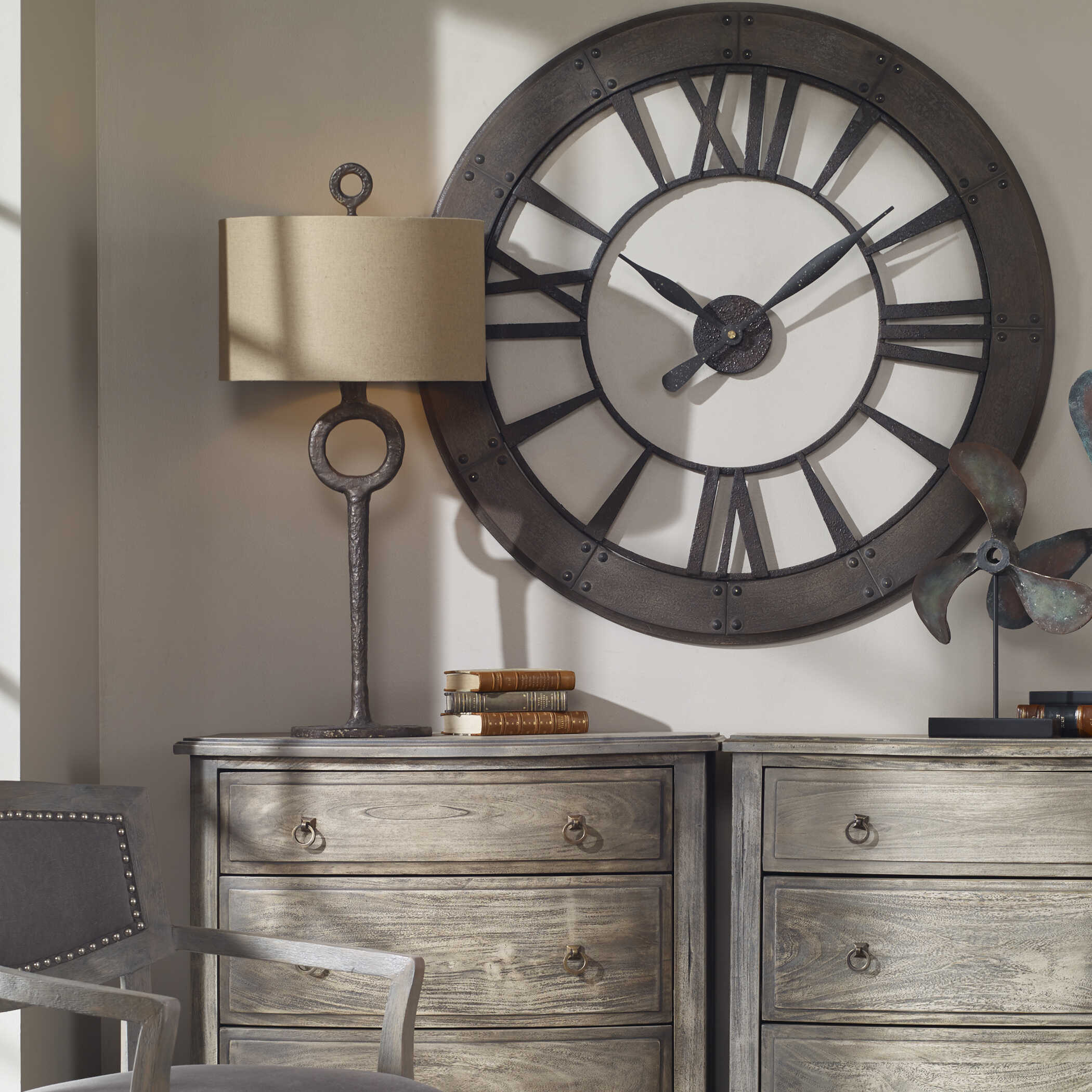 Ferro Cast Iron Table Lamp large image 