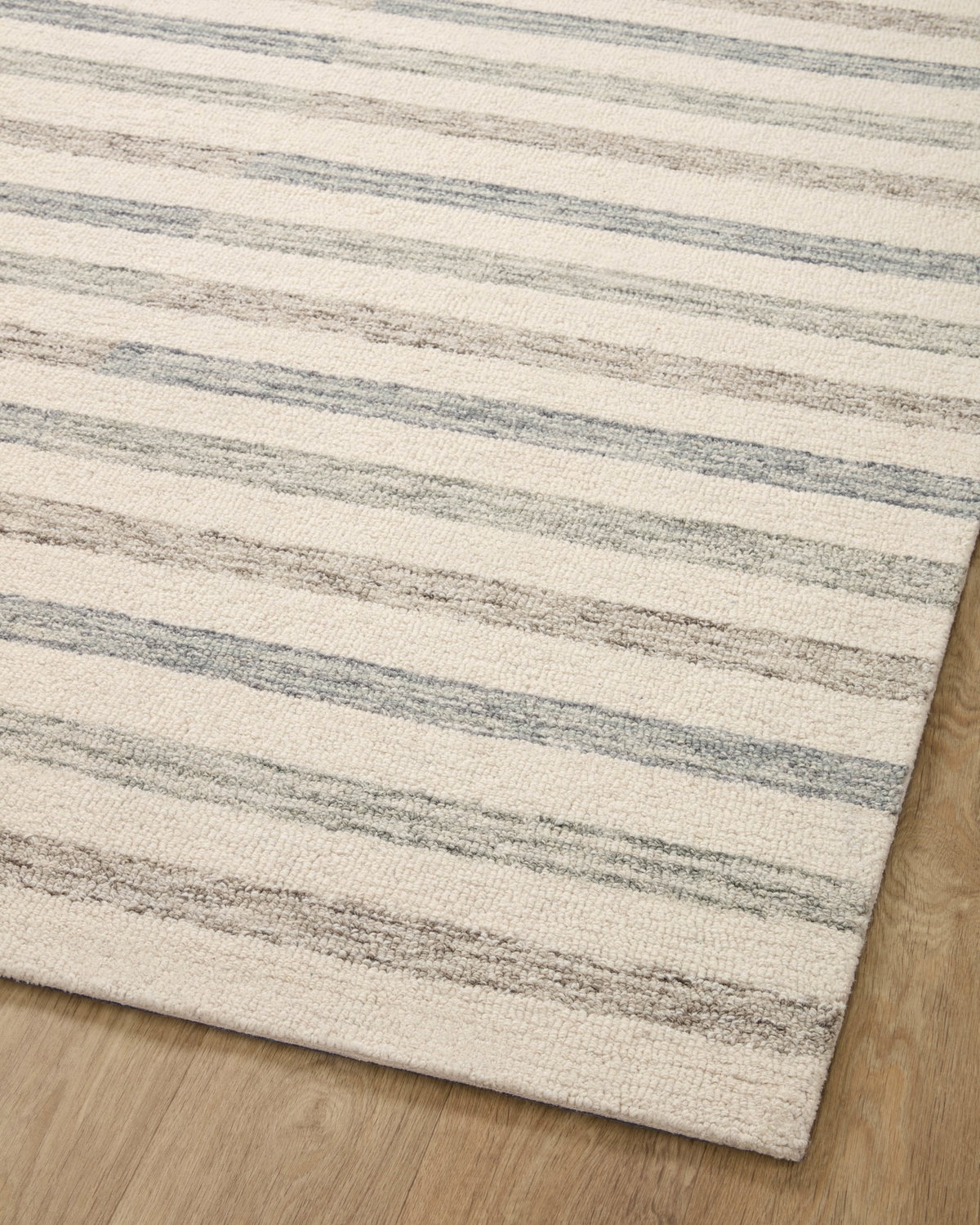 Chris Loves Julia x Loloi Chris Rug, 1'6" length x 1'6" width View 10