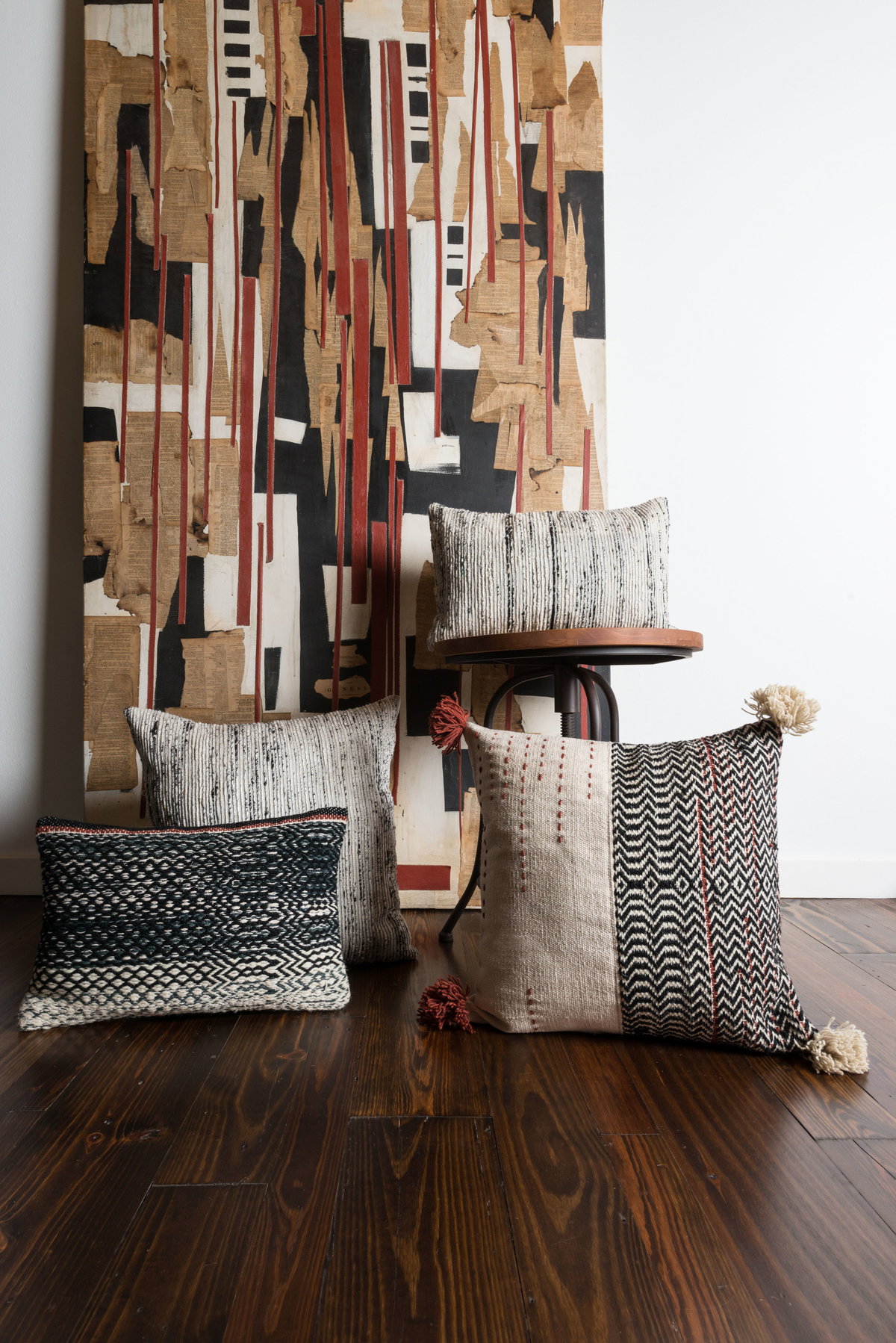 Loloi Pillows Pillow, Decorative Pillow, 22" length x 22" width View 2