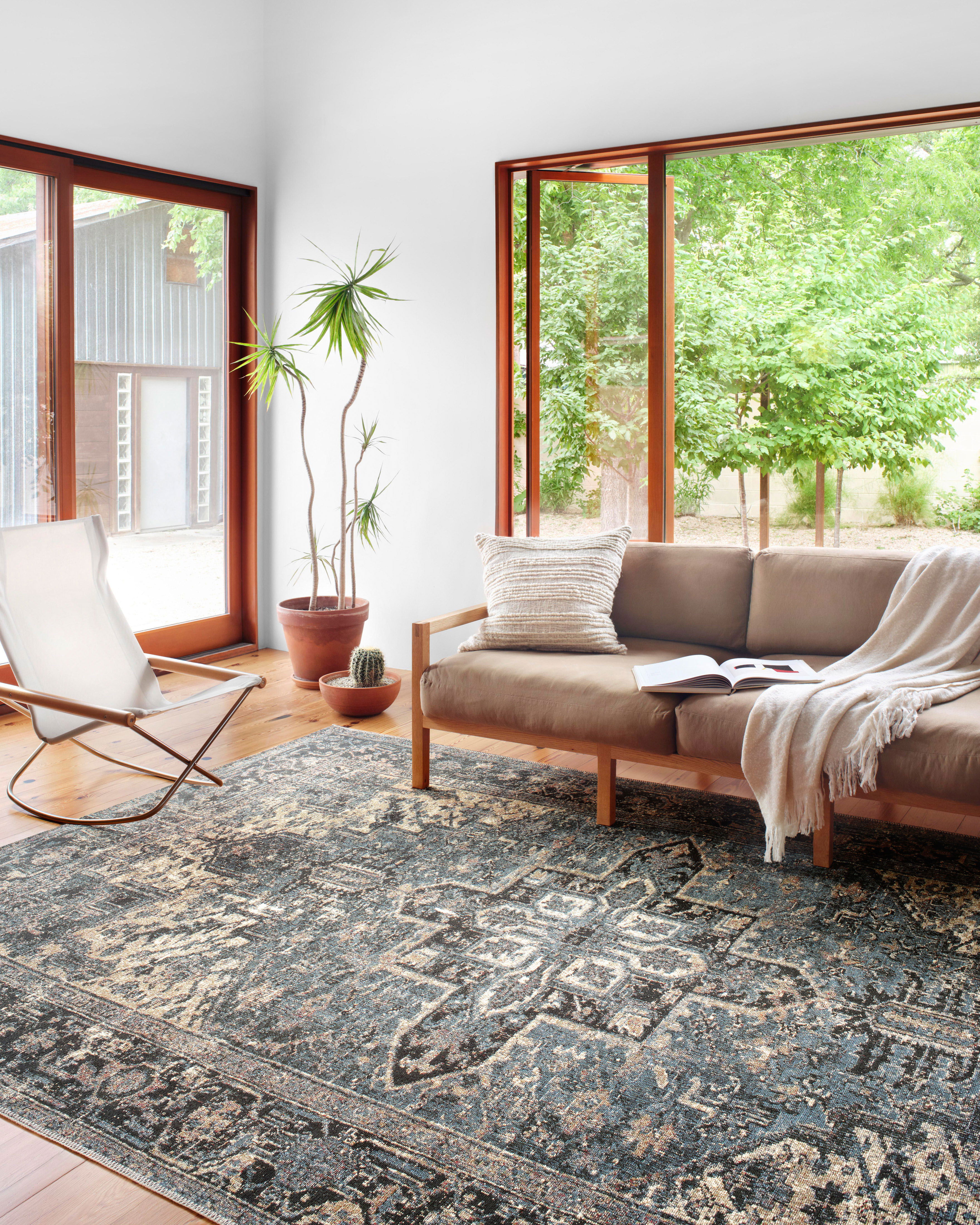 Loloi II Sebastian Rug large image 