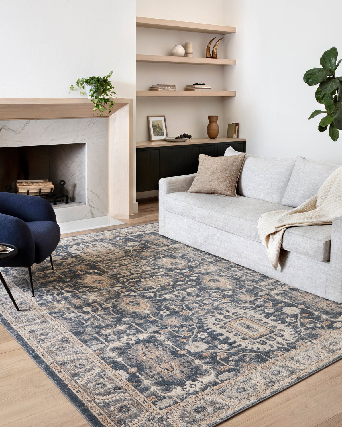 Loloi Teagan Rug, 2'8" length x 4' width View 3