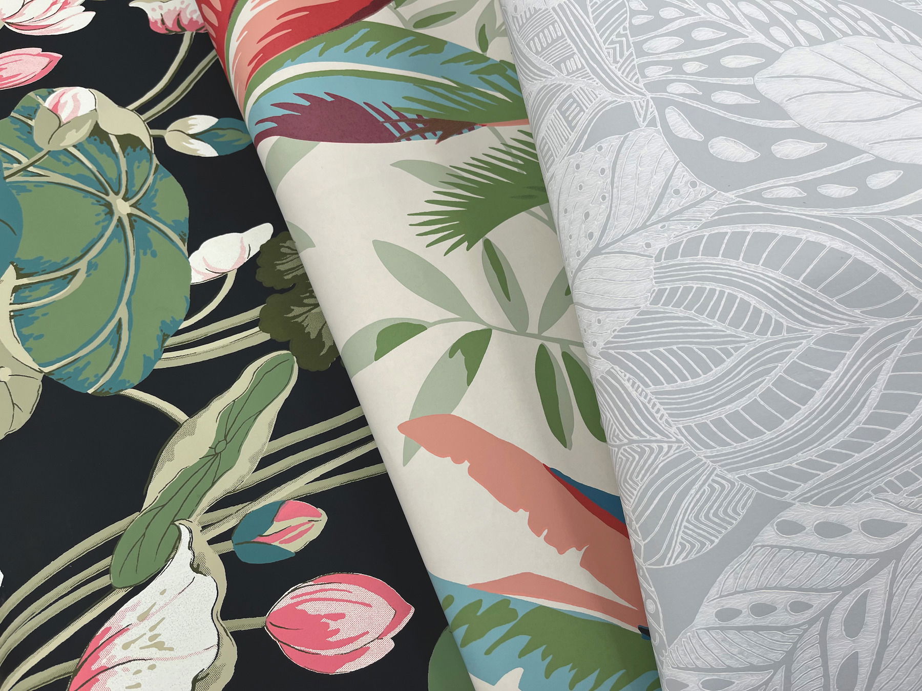 Summerhouse Savanna Wallpaper large image 
