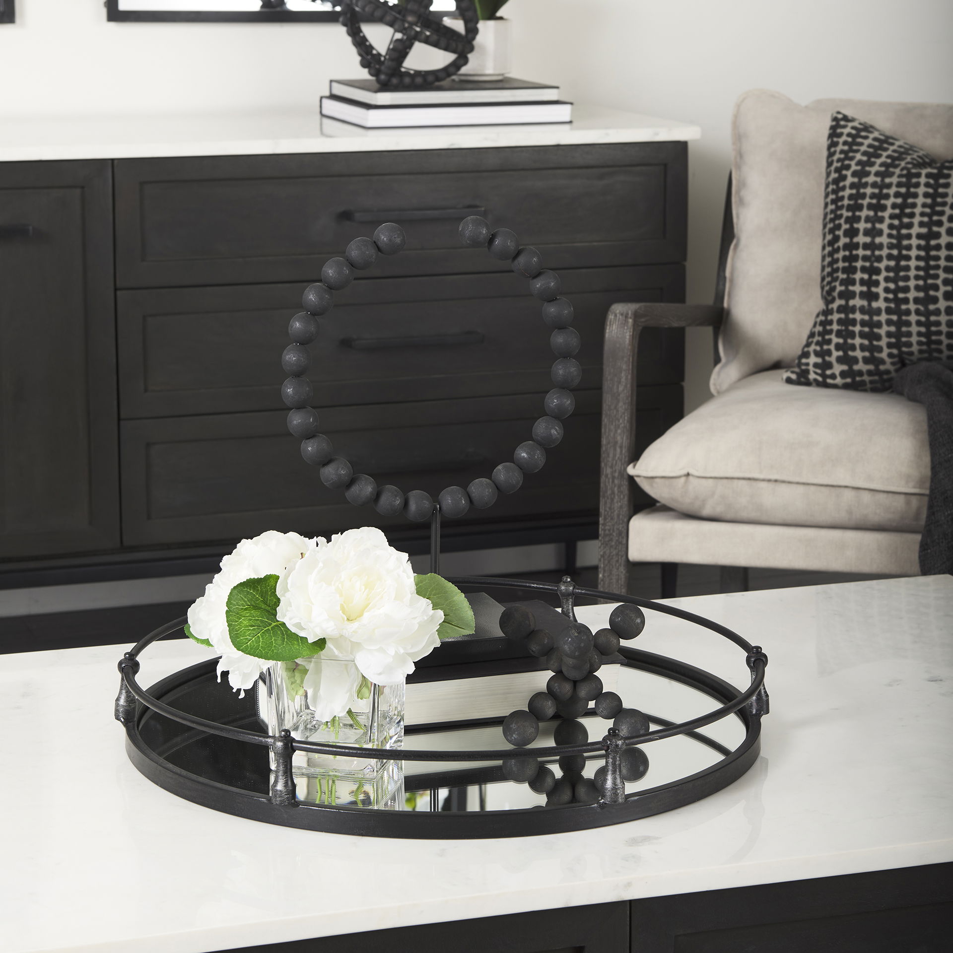 Kimbel 24L x 24W Black Metal Mirrored Base Round Tray, Decorative Tray by Mercana, 24" length x 24.02" width x 5" height View 4