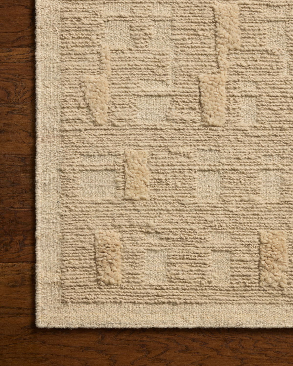 Loloi Mallory Rug, 5'6" length x 8'6" width View 4