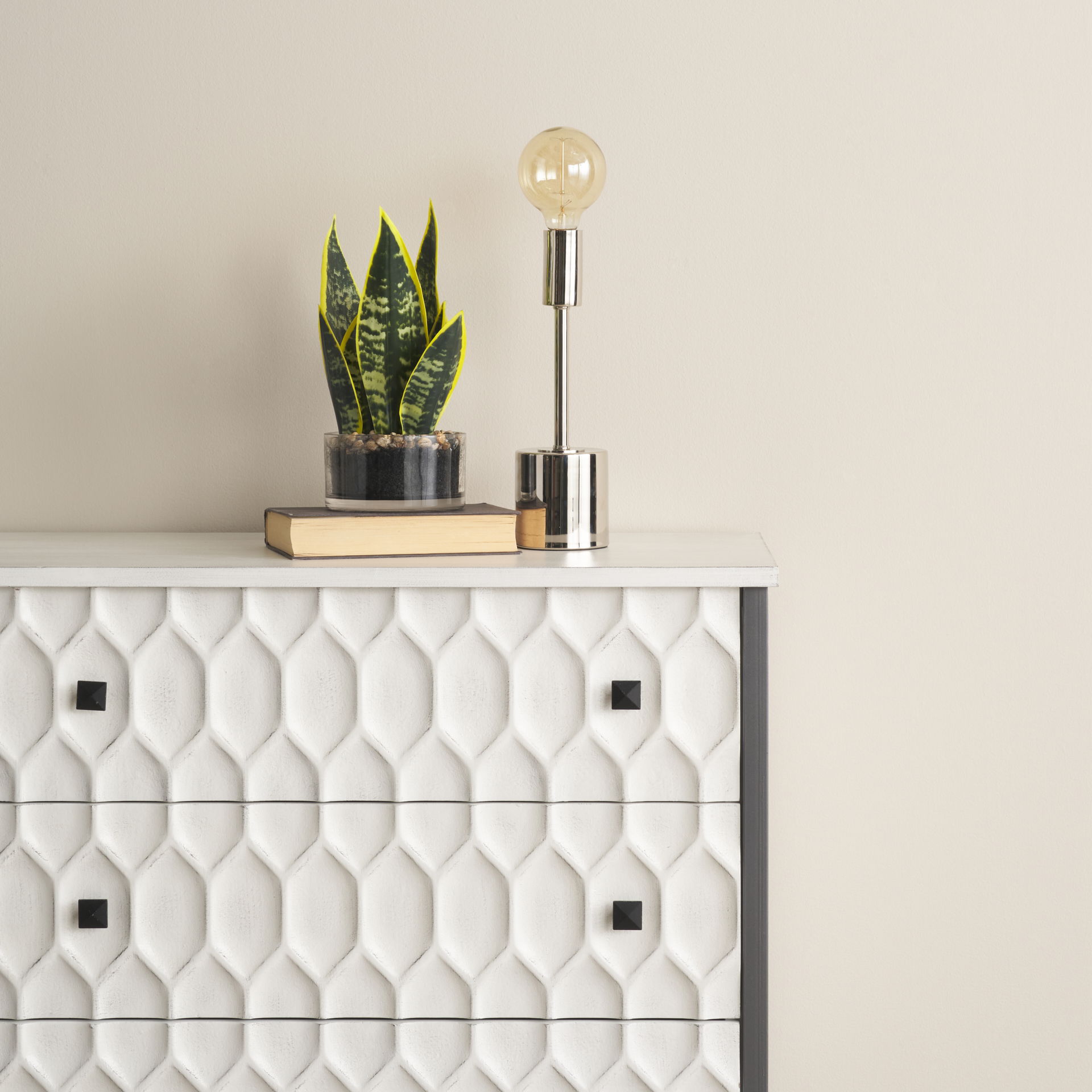 Mooney (17.5'H) Metallic-Silver Metal Shade-less Table Lamp, by Mercana, 4" length x 4" width x 17.5" height View 2