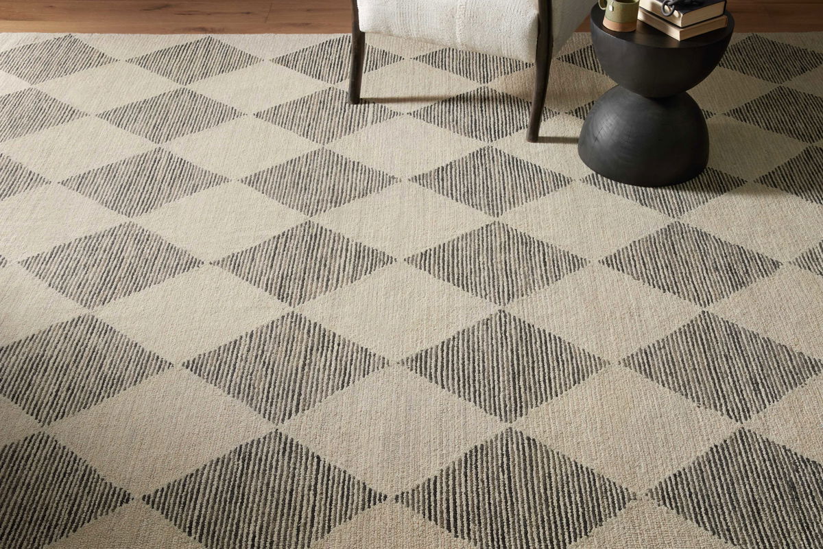 Chris Loves Julia x Loloi Francis Rug, 2'6" length x 7'6" width View 11