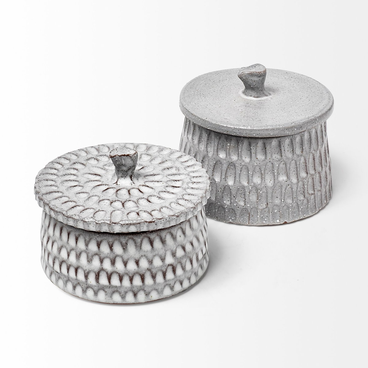Azul (Small) 5L x 5W Gray Ceramic Detailed Decorative Box, Boxe by Mercana, 4.92" length x 4.92" width x 4.13" height View 10