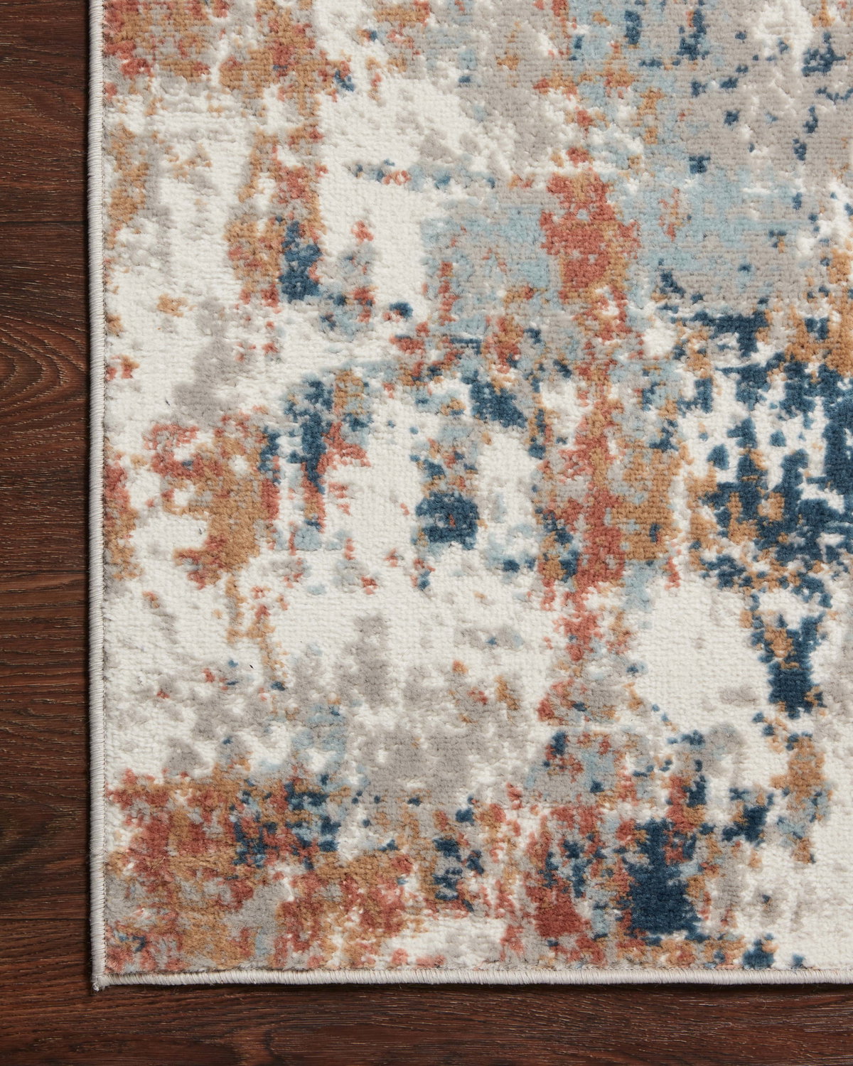 Loloi Bianca Rug, 1'6" length x 1'6" width View 5