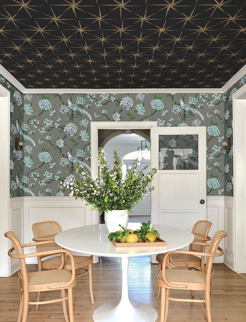 Fanciful Grey Wallpaper