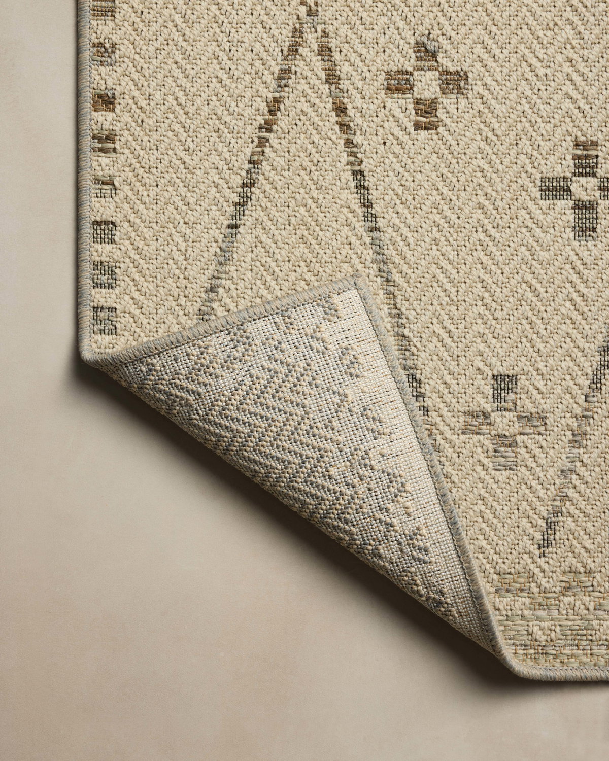 Loloi Saylor Rug, 2'3" length x 3'9" width View 6