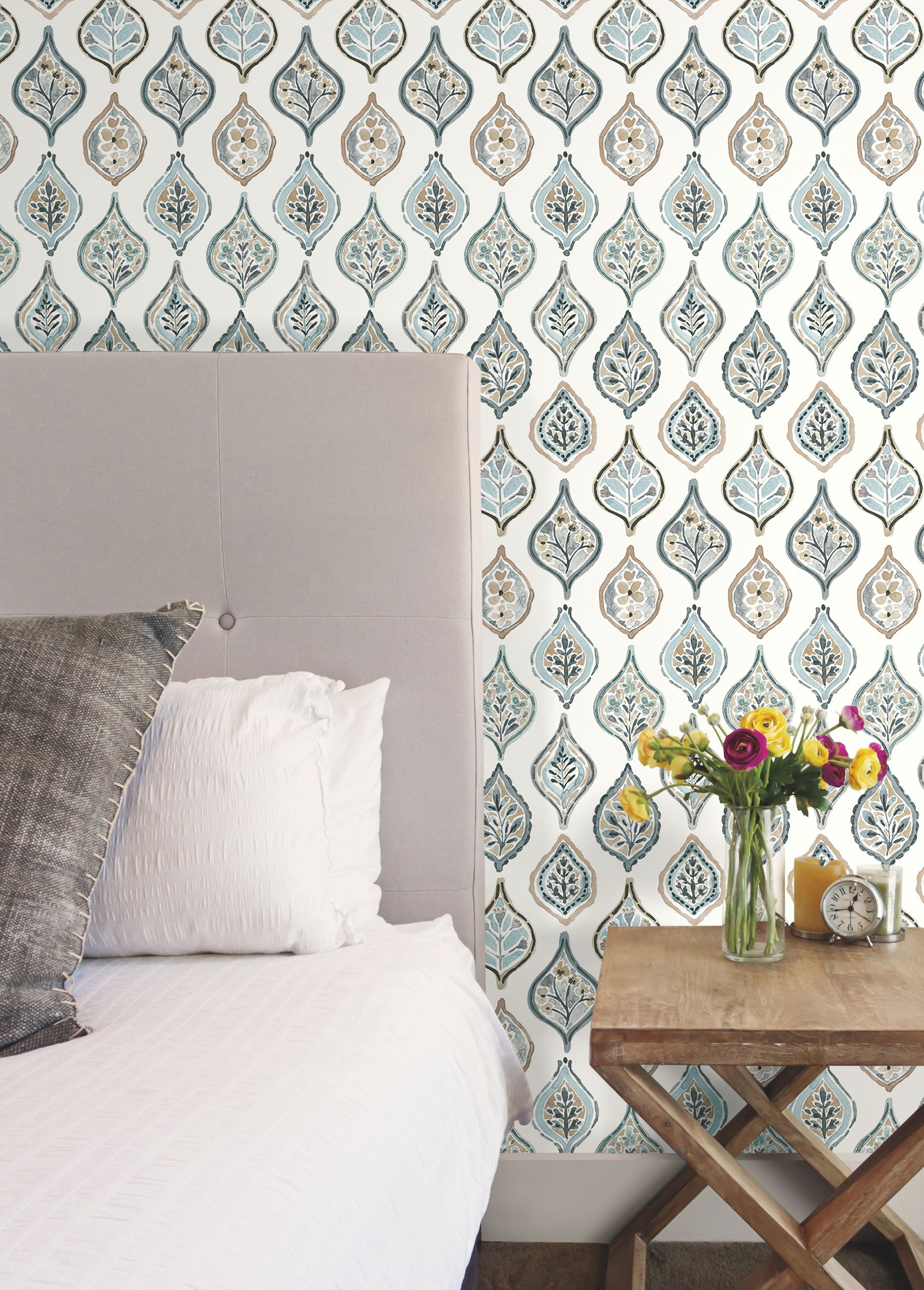 Marketplace Motif White & Neutral Wallpaper large image 