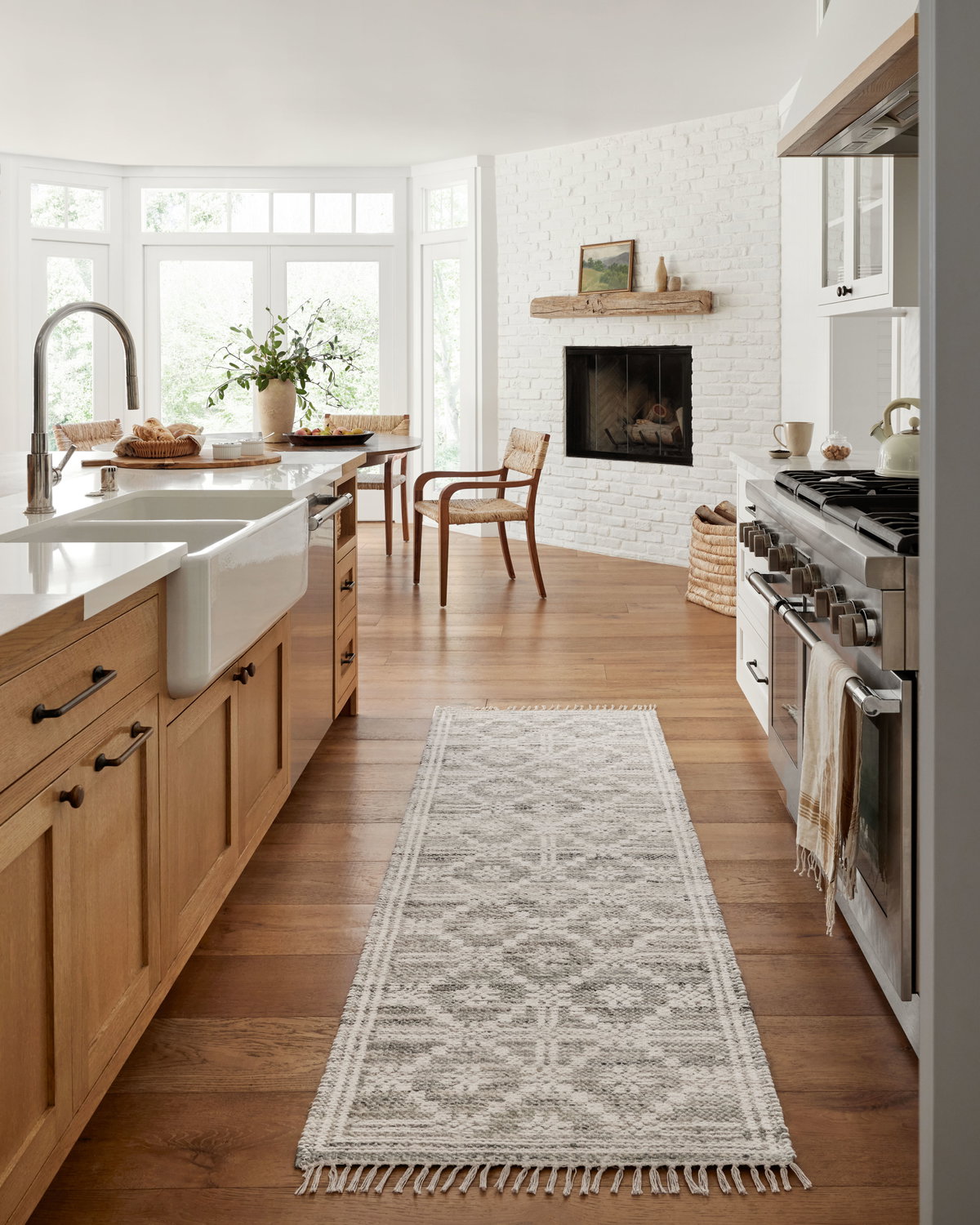 Angela Rose x Loloi Rivers Rug, 2'3" length x 3'9" width View 3