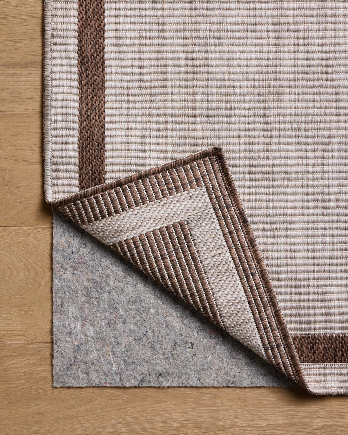 Loloi Easton Rug, 1'6" length x 1'6" width View 7