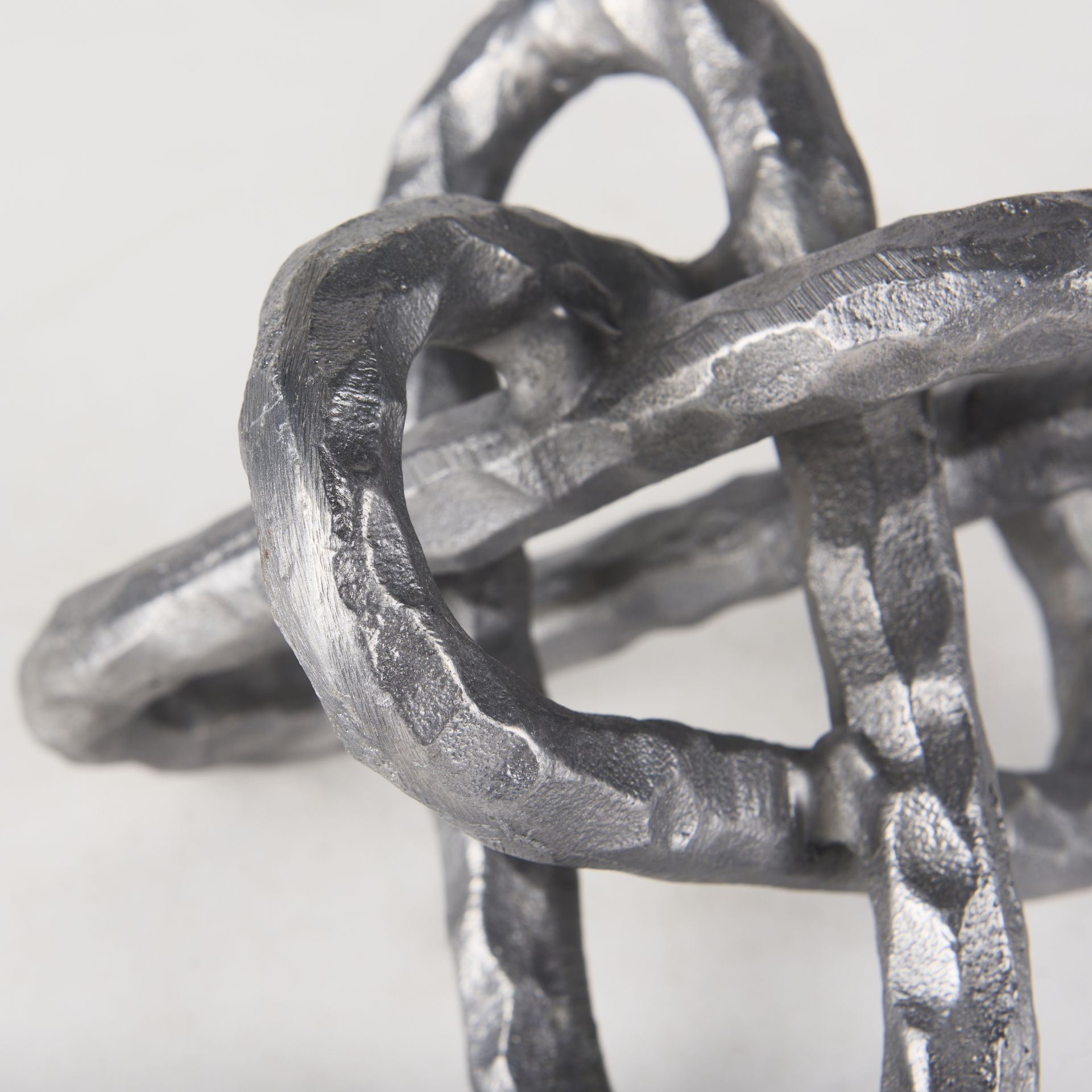 Wilhelm I (Small) 7L x 7W Silver Metal Link Decor Object, Decorative Object by Mercana, 6.69" length x 6.69" width x 6.69" height View 6