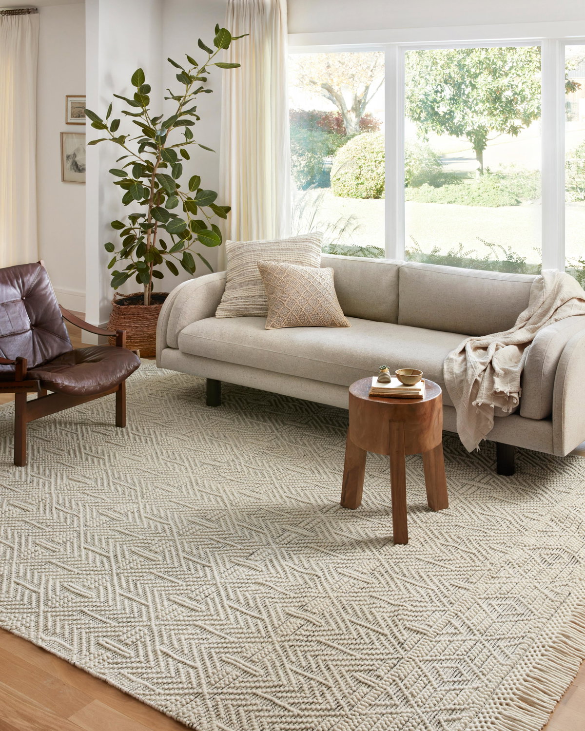 Loloi Noelle Rug, 1'6" length x 1'6" width View 2