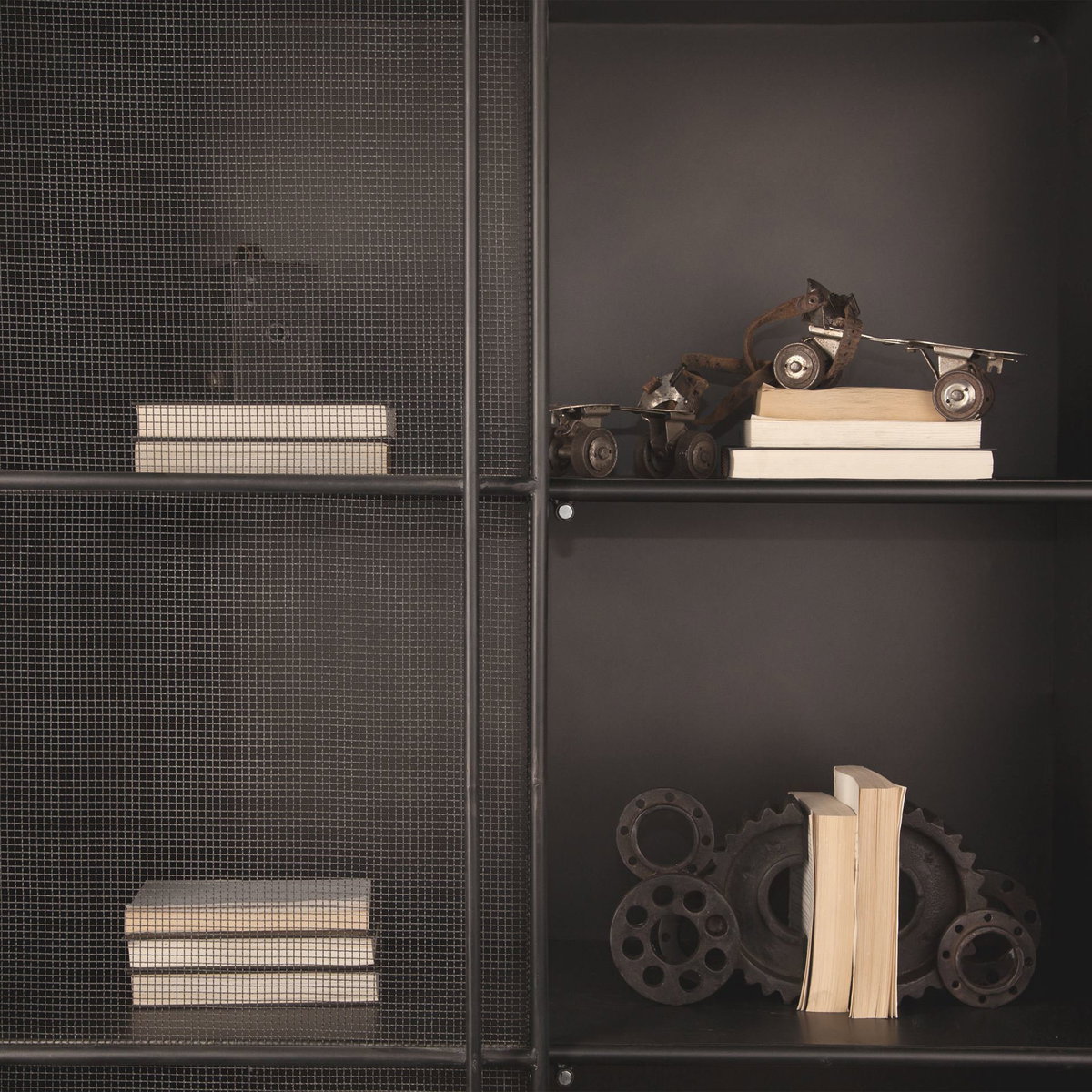 Cogsworth Set of 2 14L x 4W Brown Resin Industrial Gear Bookends, by Mercana, 13.58" length x 4" width x 8.07" height View 4