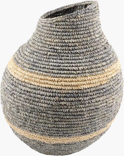 Ishani Vase