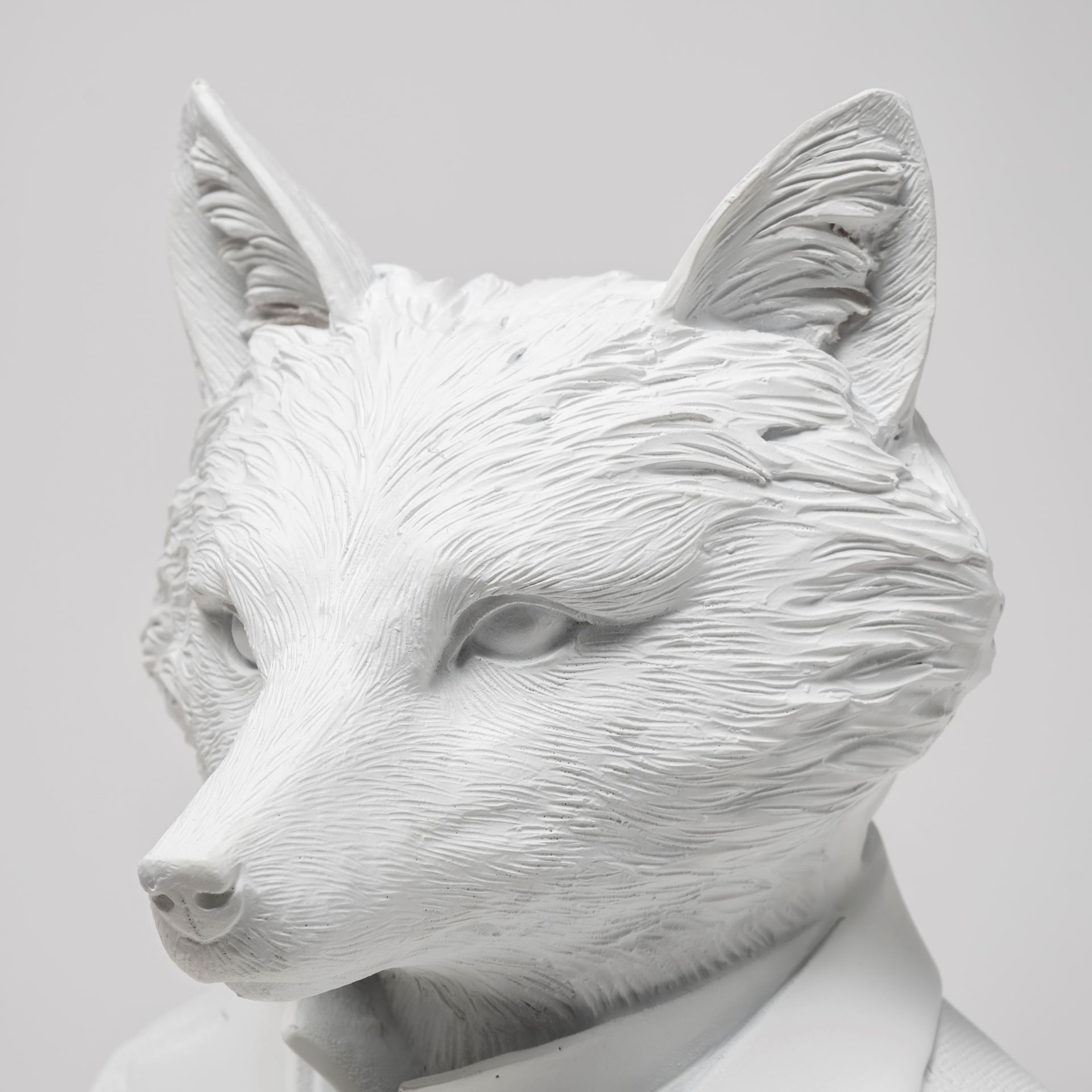 Murray 6L x 5W White Resin Business Fox large image 