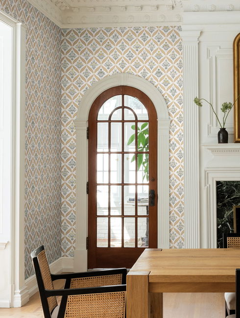 Estee Garden Gold Wallpaper
