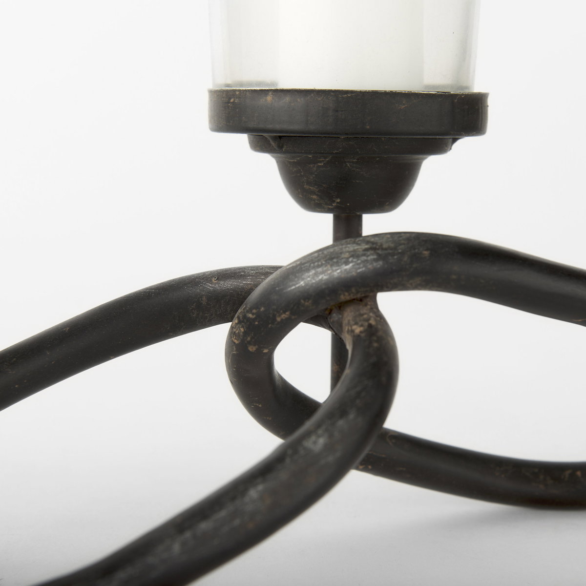 Quito Black Metal Chain-Link Five Candle Table Candle Holder, Candles & Candle Holder by Mercana, 7.68" length x 28" width x 4.69" height View 8
