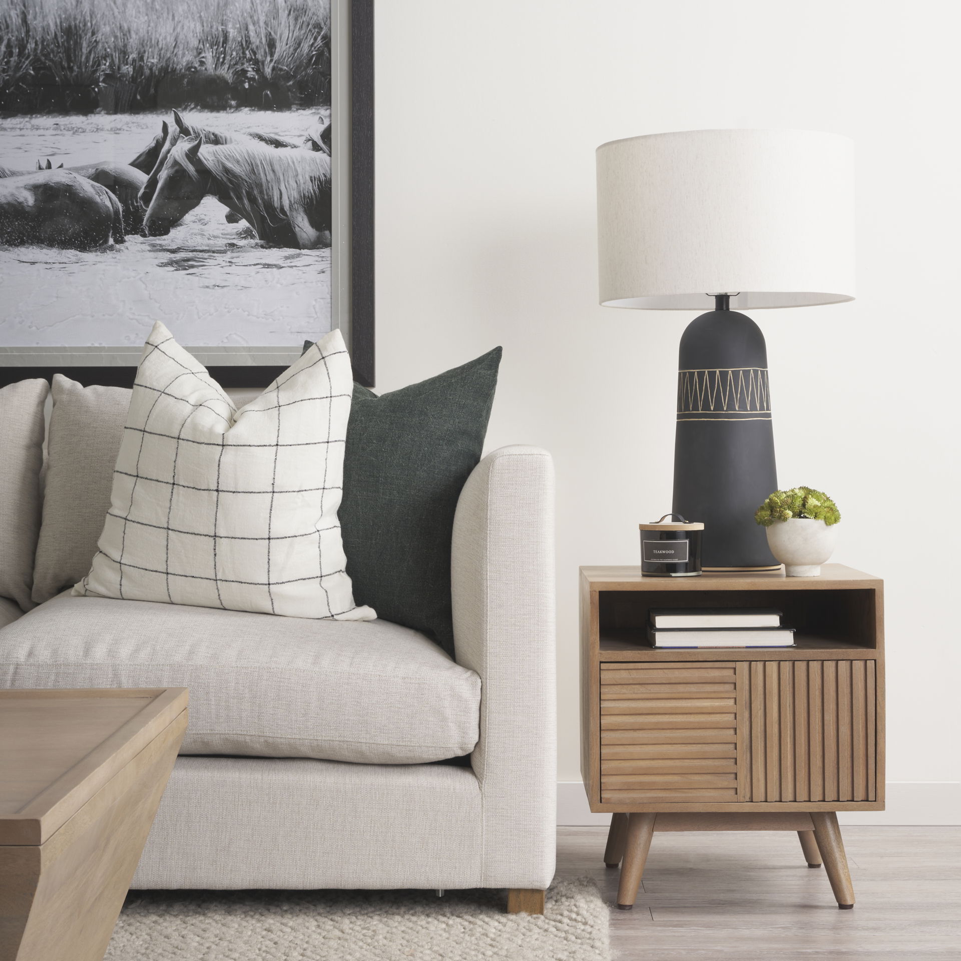 Sable  19.0L x 19.0W x 21.5H Light Brown Wood Side Table large image 