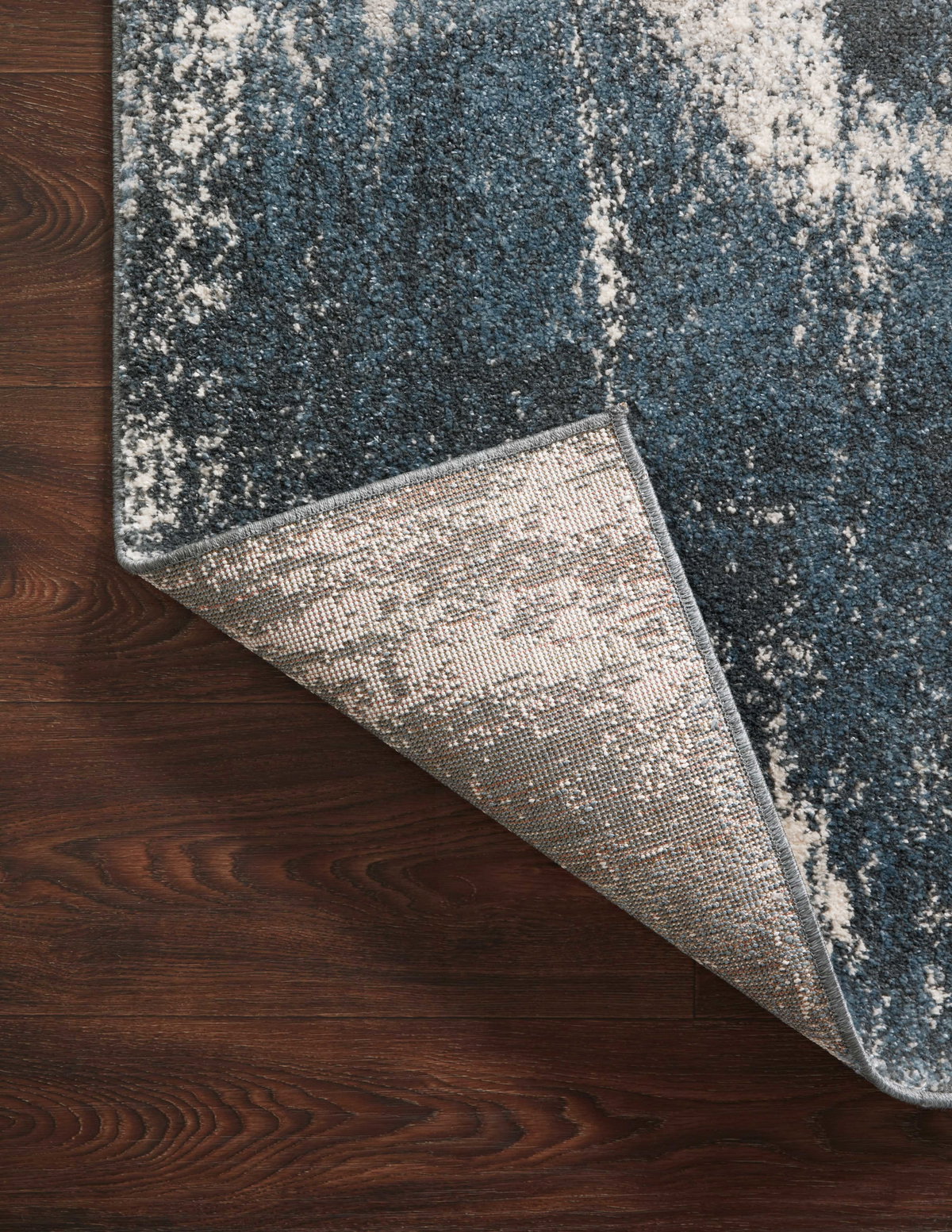 Loloi Spirit Rug, 1'6" length x 1'6" width View 6