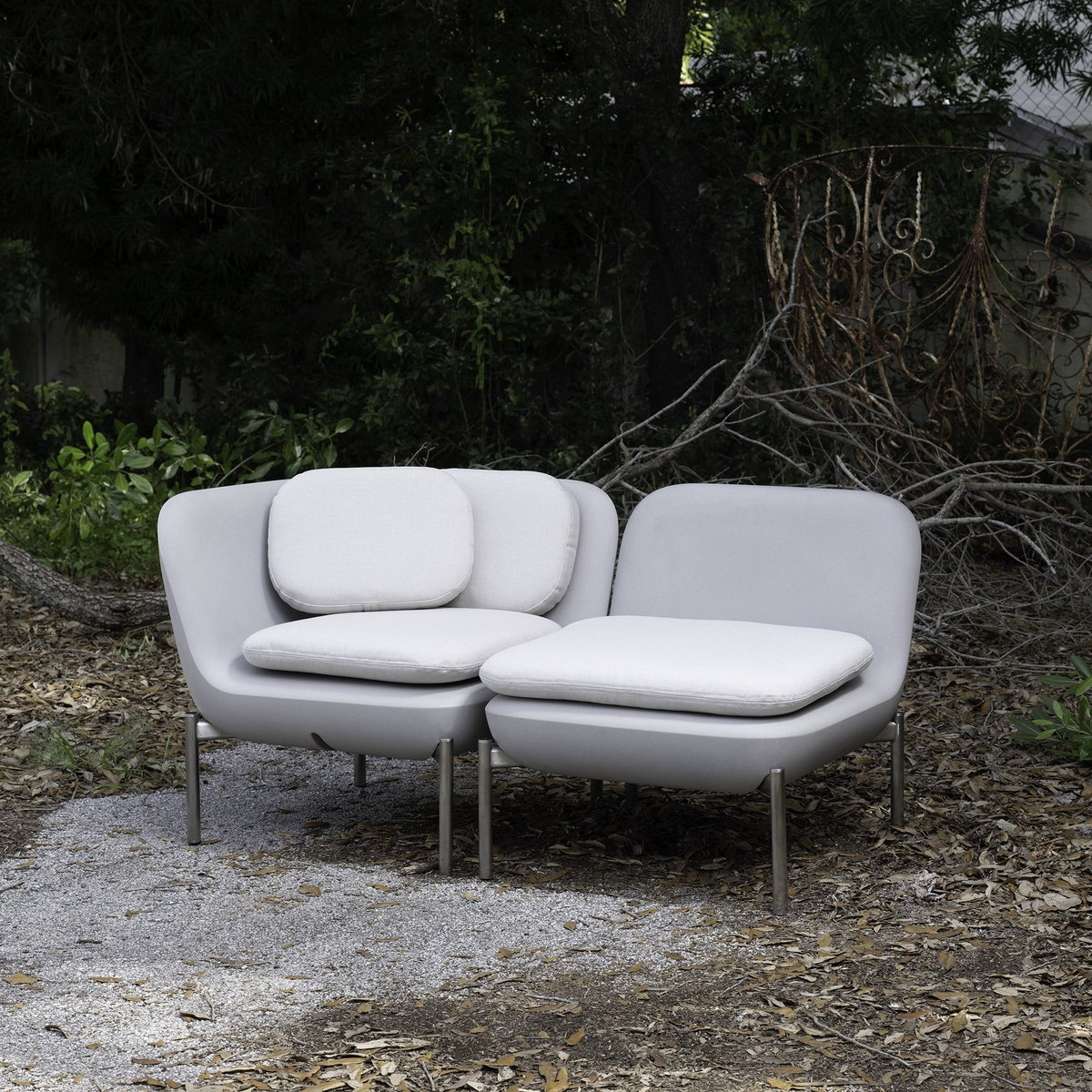 Inou Elements Modular Chaise, Outdoor Furniture by Crescent Garden, 4'5.3" width x 2'2.4" height x 2'3.8" depth View 2