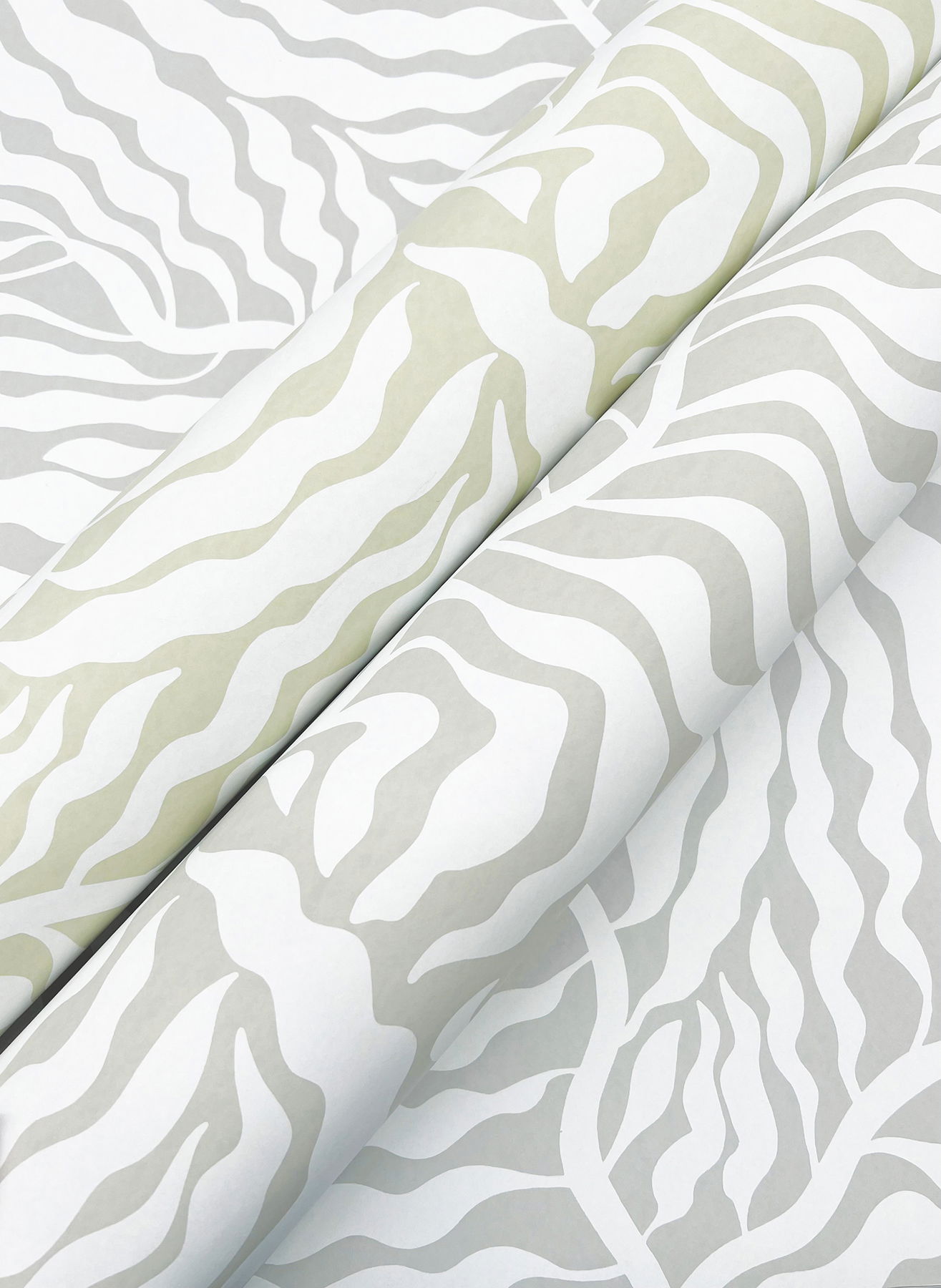 Fern Fronds Light Green & White Wallpaper large image 