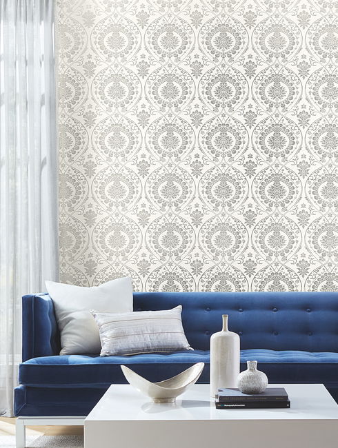 Imperial Damask White & Silver Wallpaper