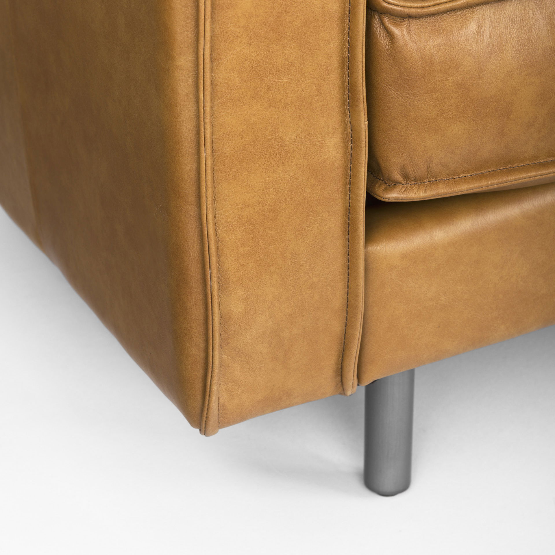 D'Arcy 111'L x 70'D x 33'H Tan Leather Right Chaise Sectional, Sectional Sofa by Mercana, 111" length x 70" width x 33" height View 14