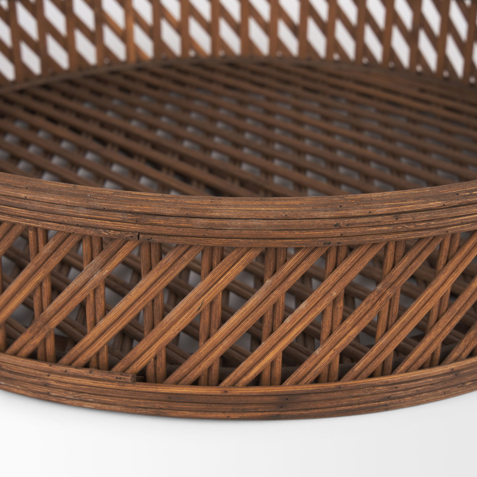 Thala Medium Brown Round Wicker Tray (Set of 2), Decorative Tray by Mercana, 20.47" length x 20.47" width x 4.5" height View 6