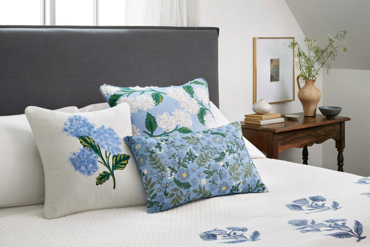 Rifle Paper Co. x Loloi No Name Pillow, Decorative Pillow, 18" length x 18" width View 3