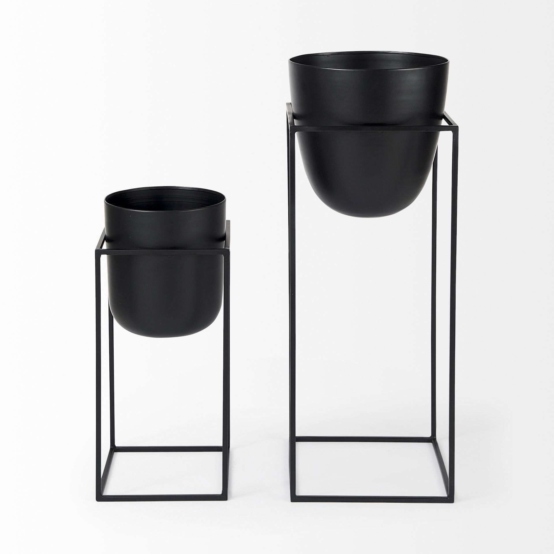 Bumble (Set of 2) 12L x 12W x 32H Black Plant Stands, Planter by Mercana, 11.81" length x 11.81" width x 31.89" height View 5