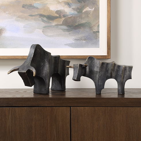 Regal Bull Bronze Sculptures Set/2