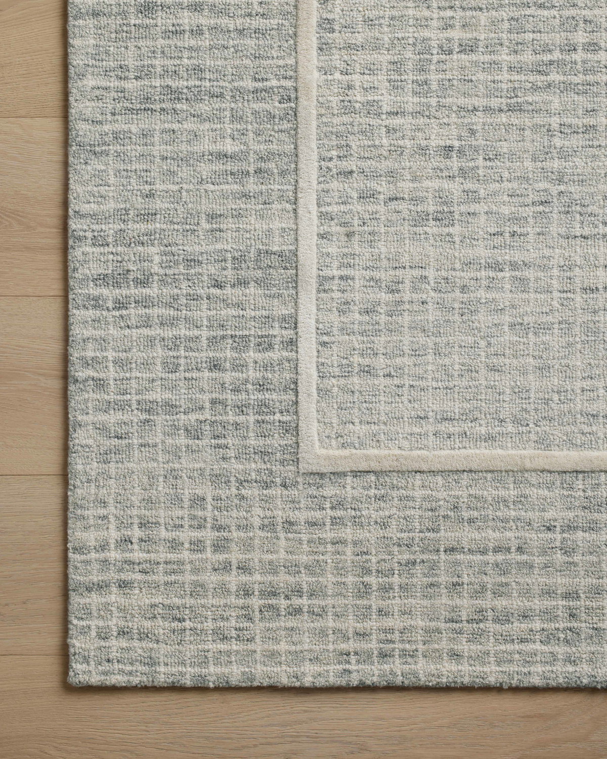 Chris Loves Julia x Loloi Briggs Rug, 1'6" length x 1'6" width View 5
