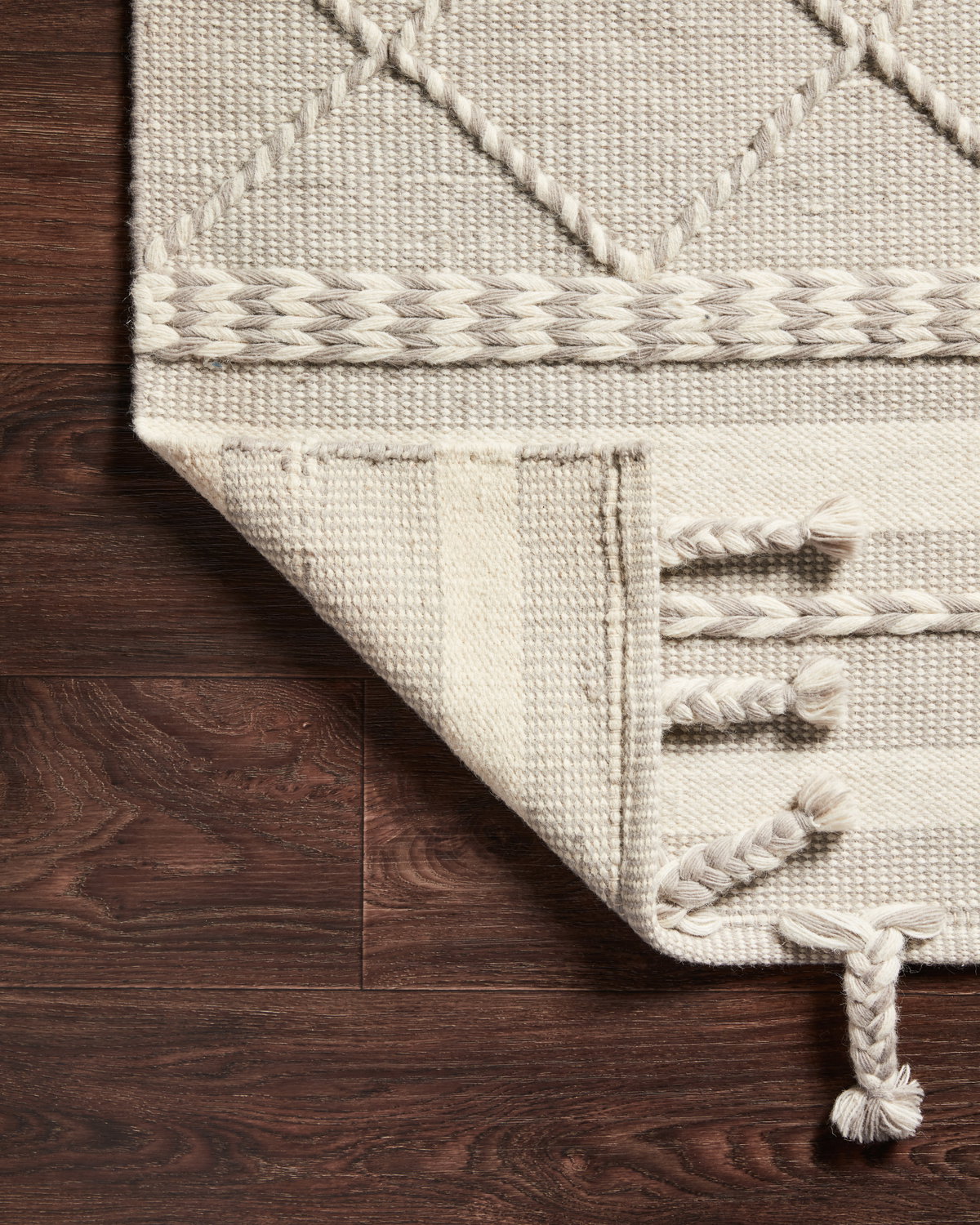 Loloi Sawyer Rug, 2'3" length x 3'9" width View 5