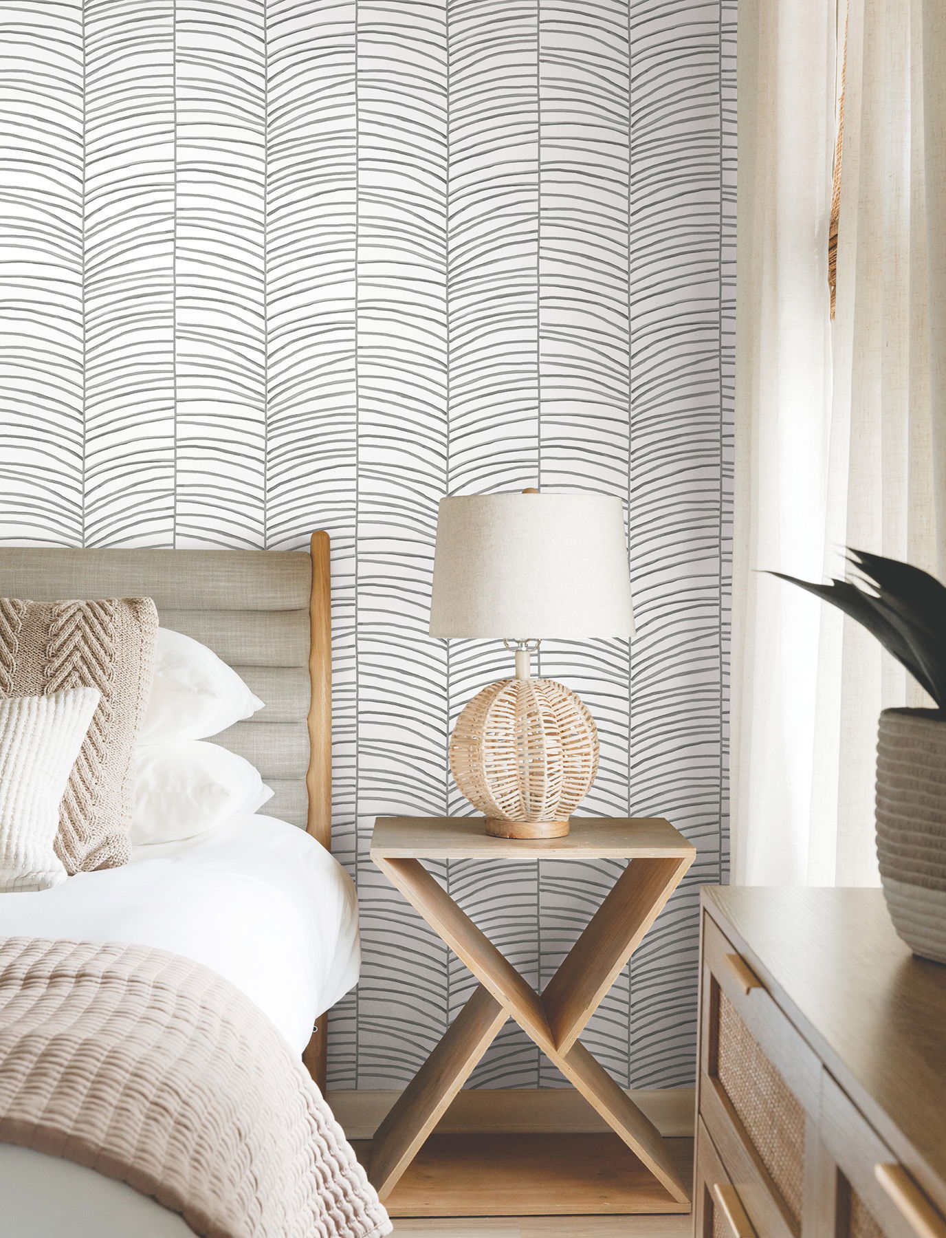Cascade Palm Chevron Onyx Wallpaper large image 