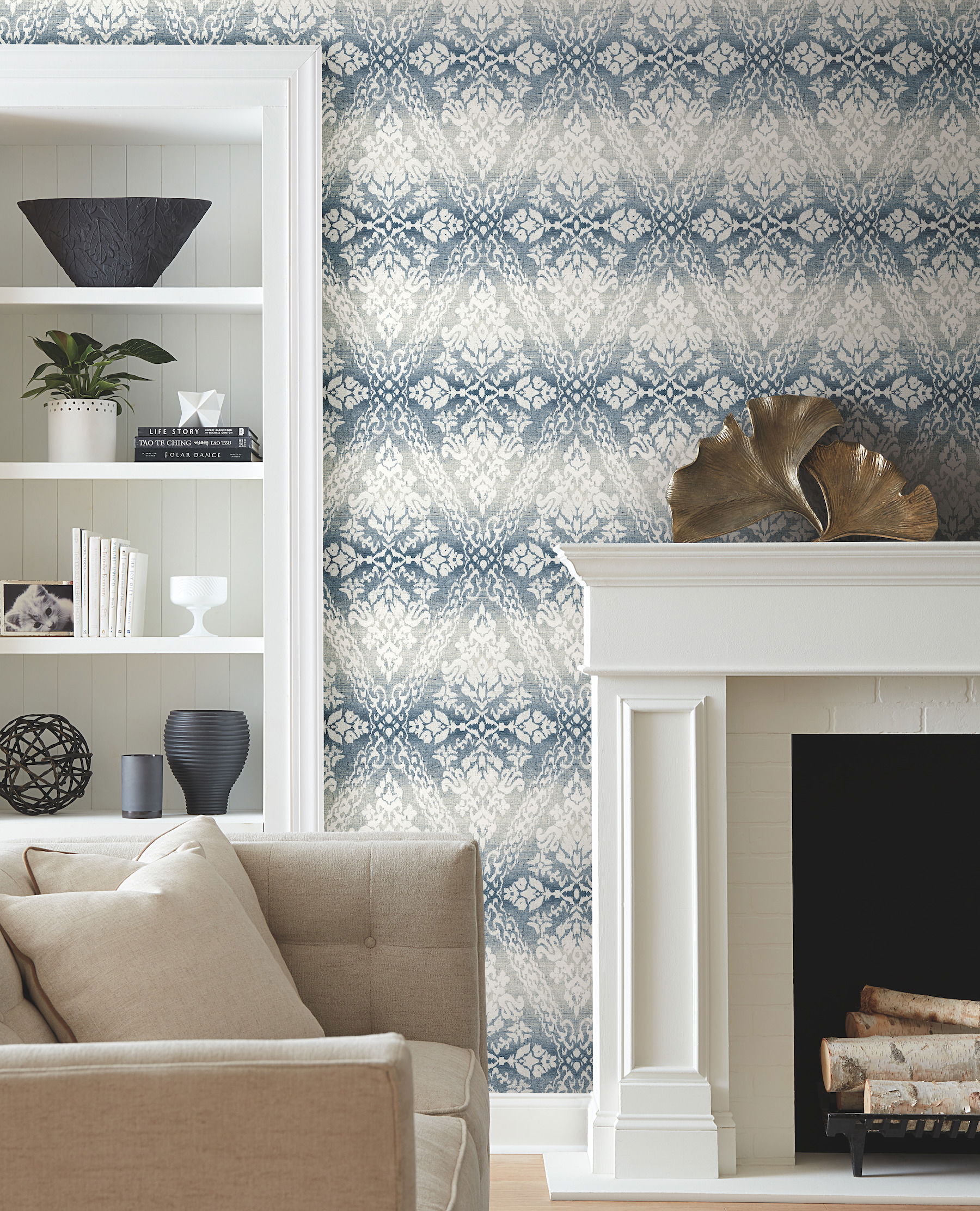 Tudor Diamond Damask Navy Wallpaper large image 