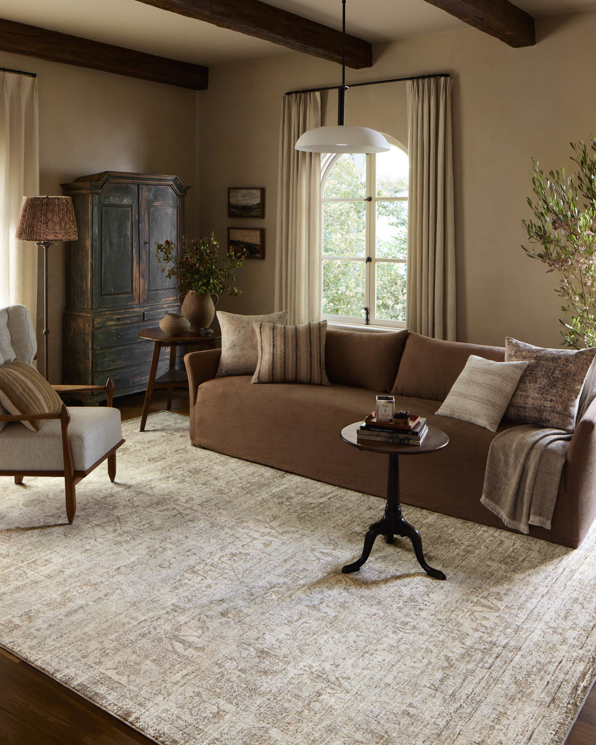 Amber Lewis x Loloi Honora Rug, 6'7" length x 9'2" width View 3